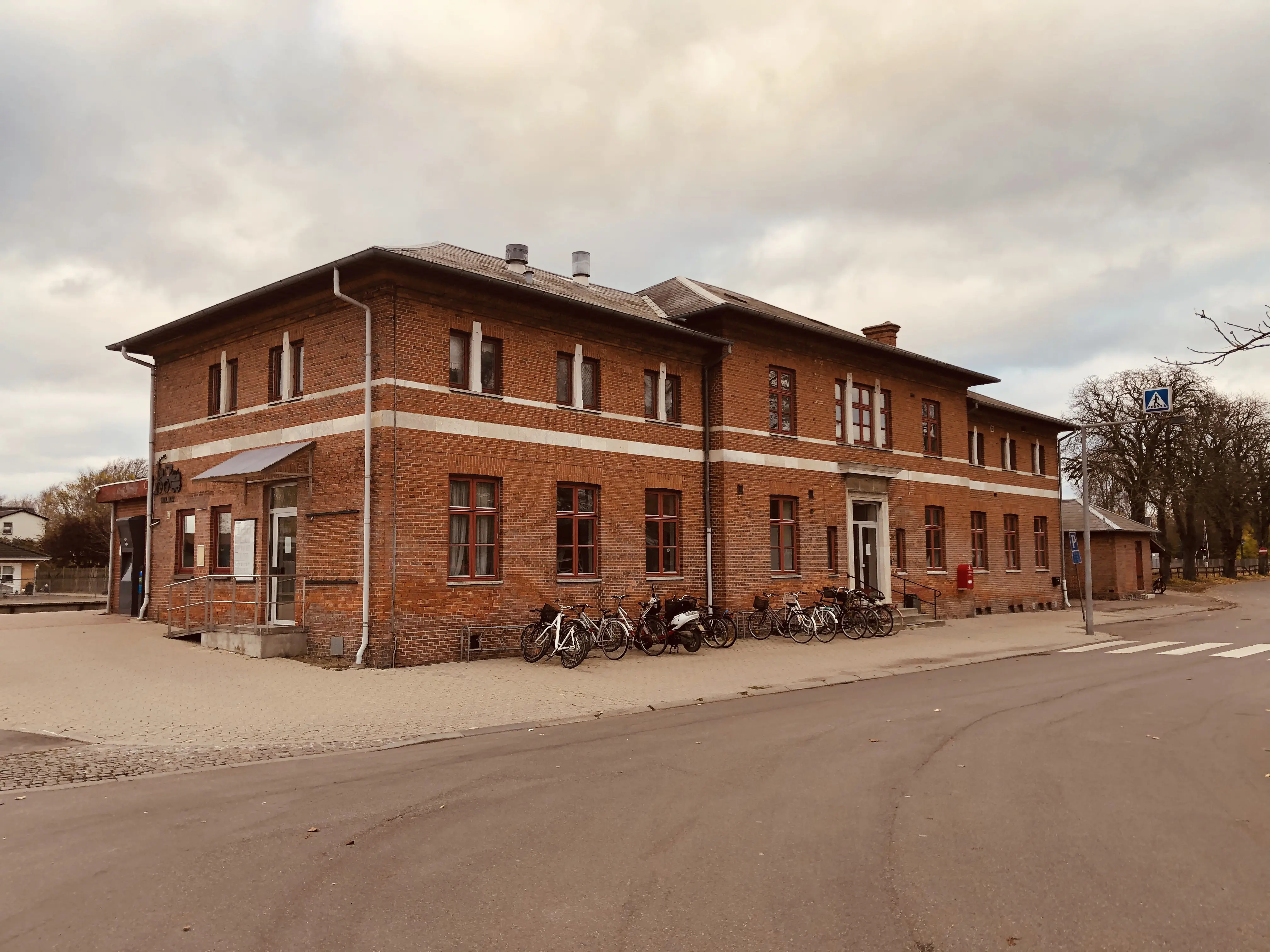Billede af Hårlev Station.