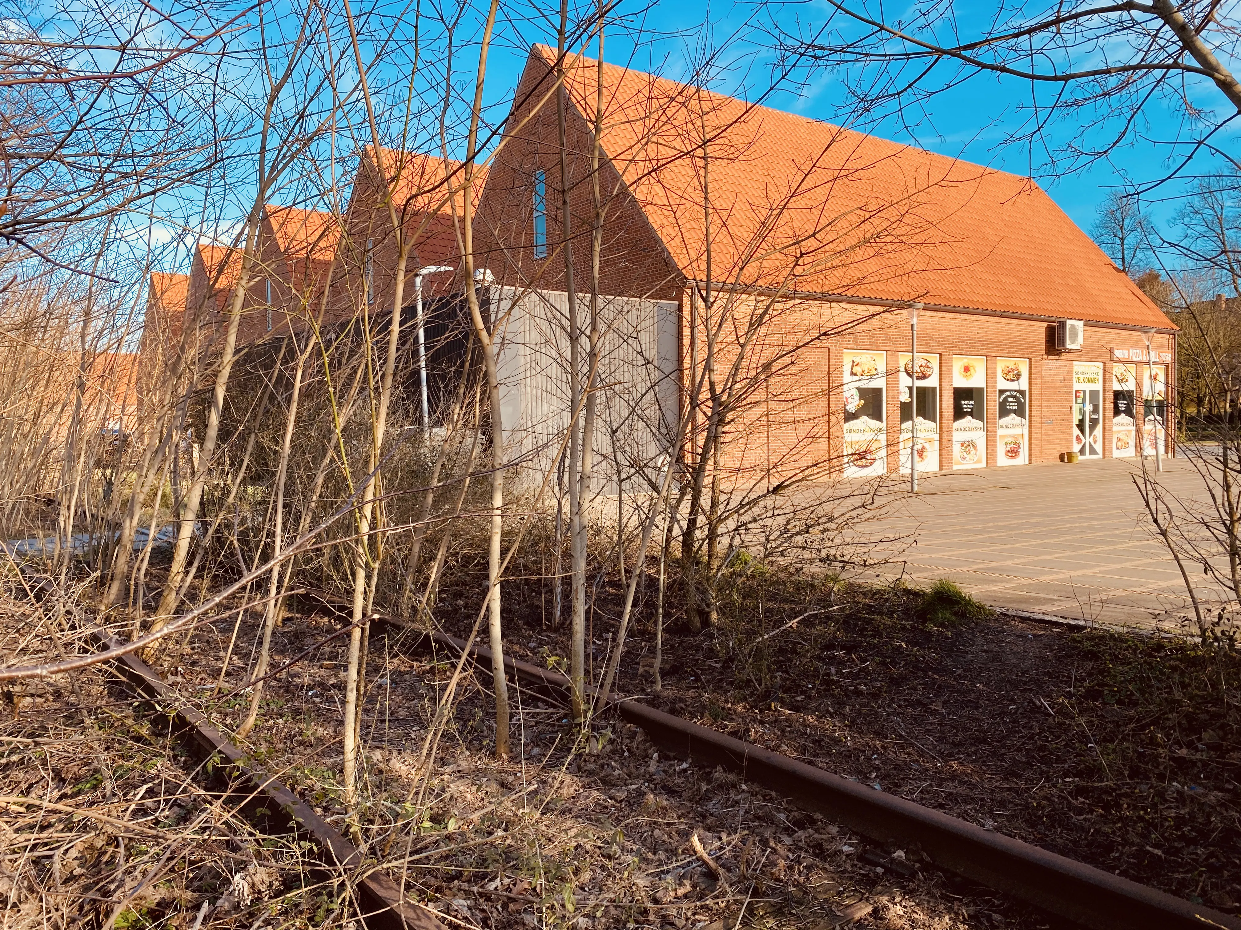 Billede af Tønder Øst Station, som¨ er nedrevet og har ligget her hvor Fakta ligger i dag.