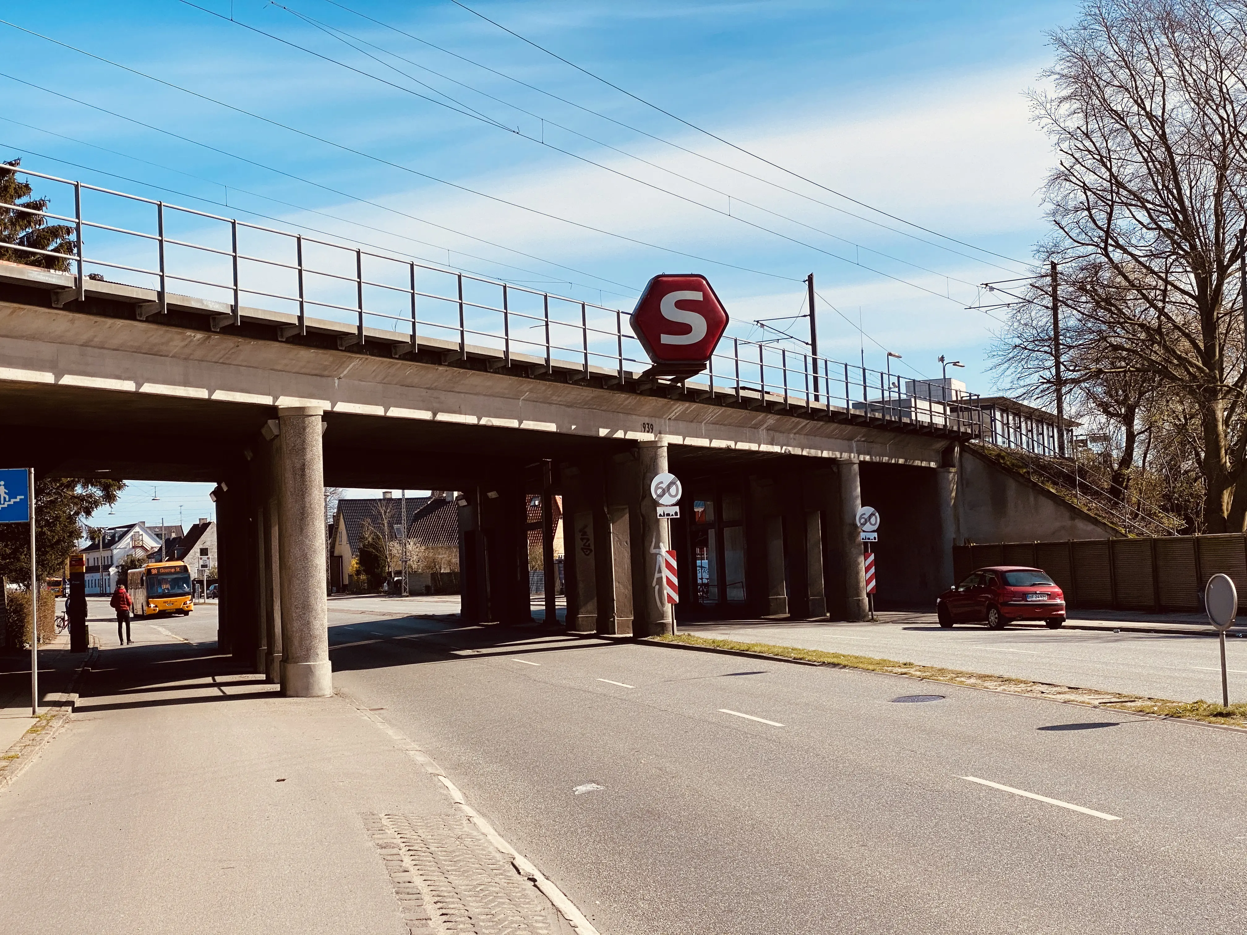 Billede af Jyllingevej S-togstrinbræt.