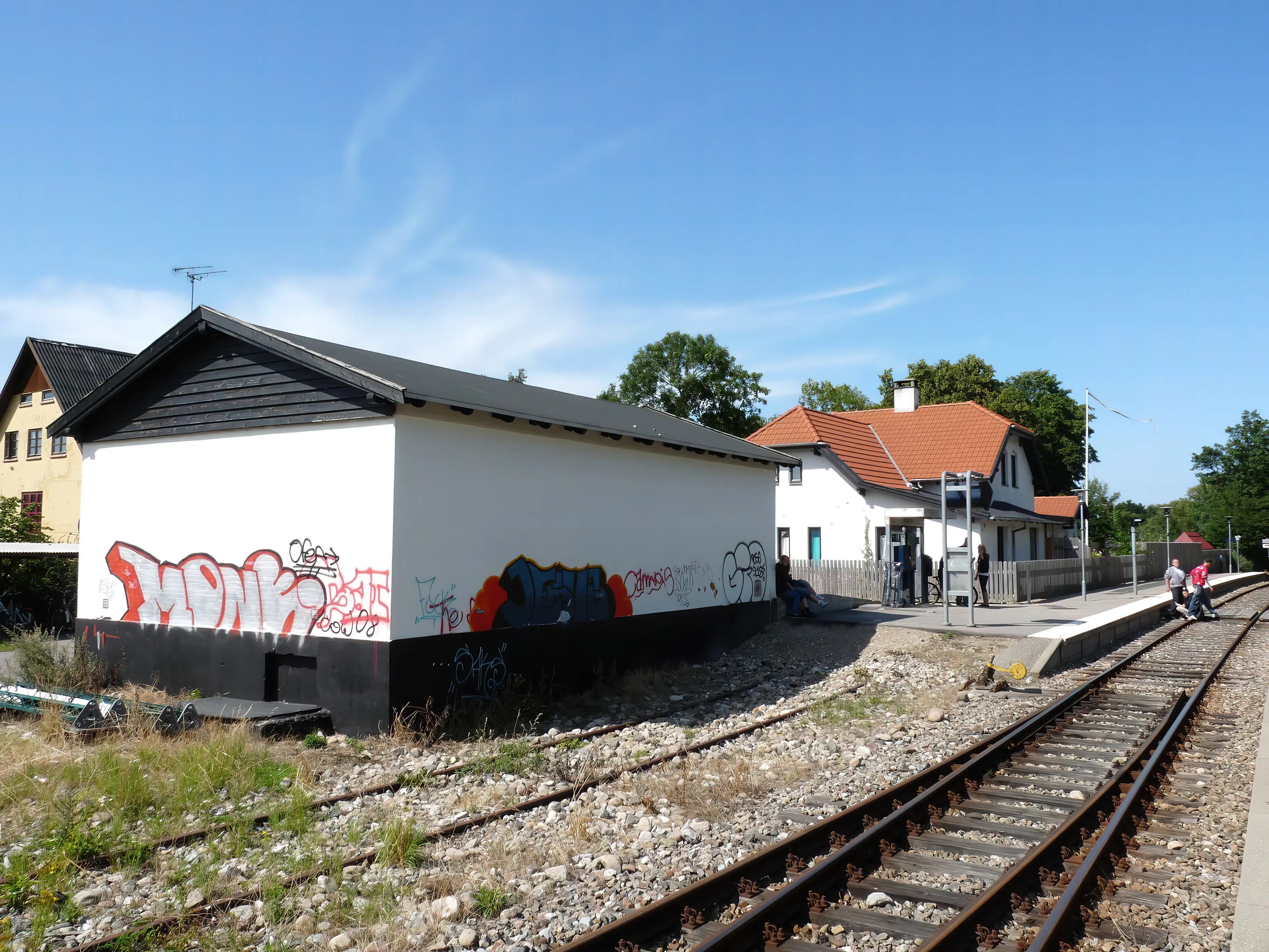 Billede af Fårevejle Stations pakhus.