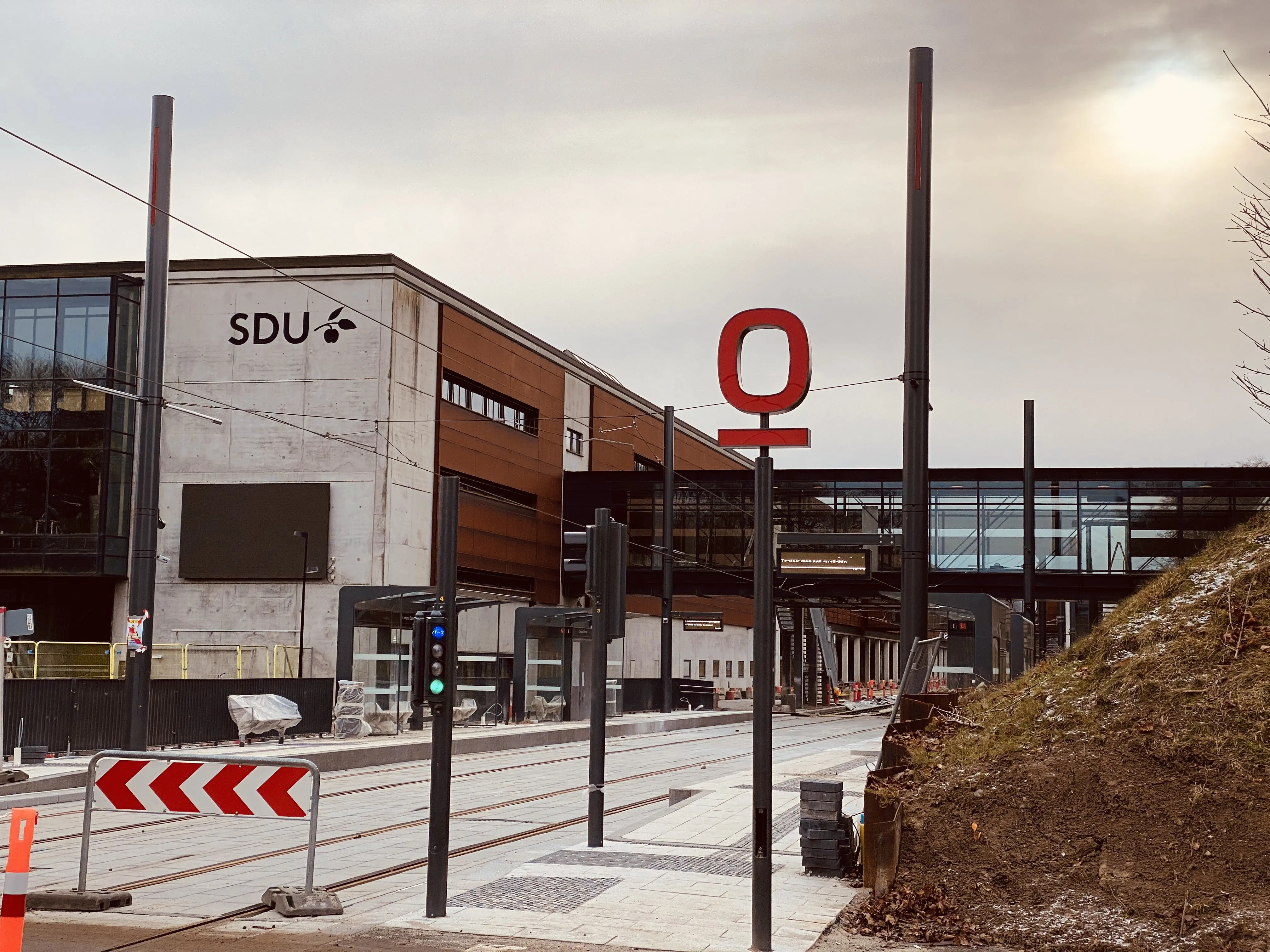 Billede af Campus Odense Letbanestation.