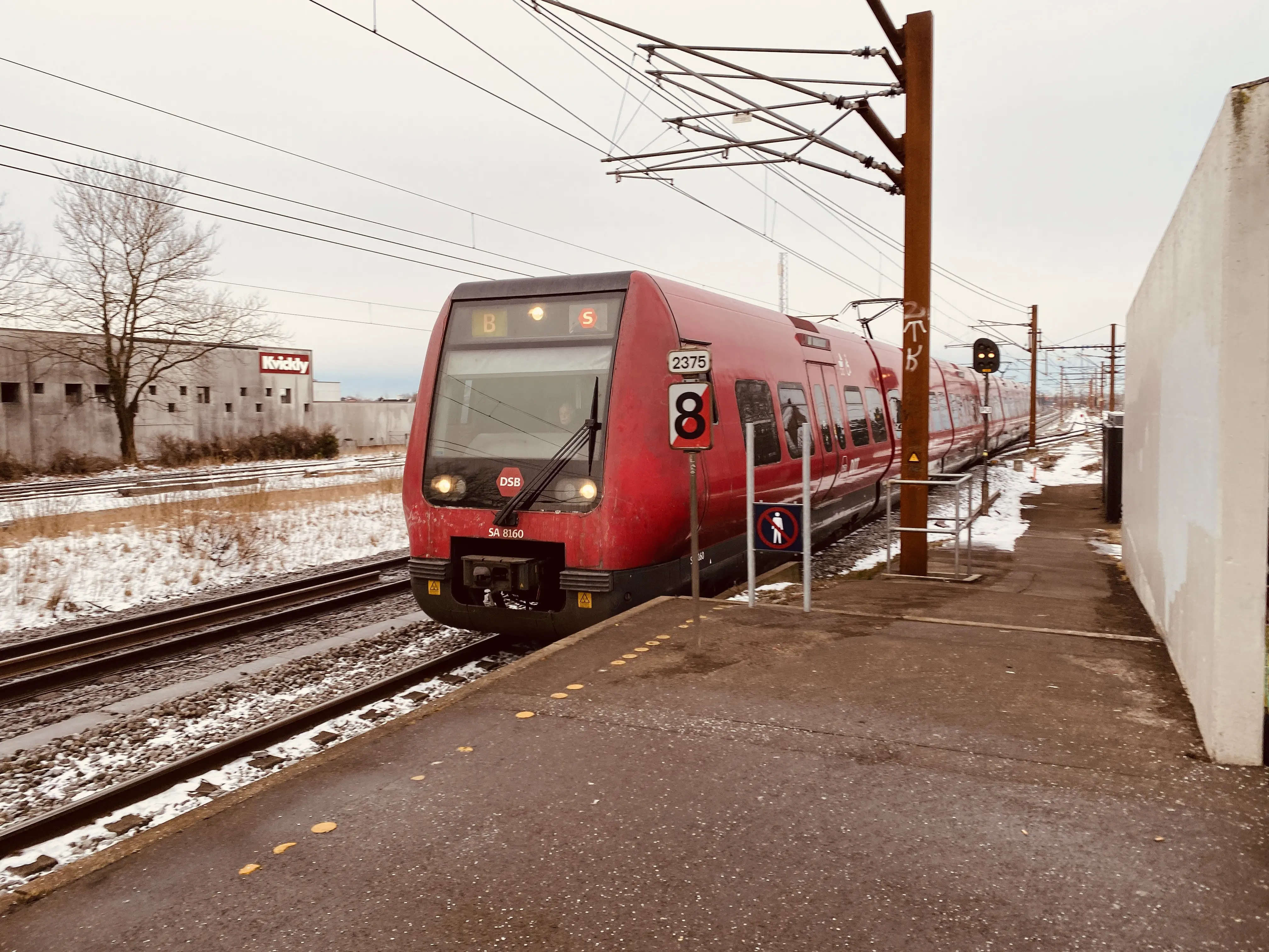 Billede af Taastrup S-togstrinbræt.