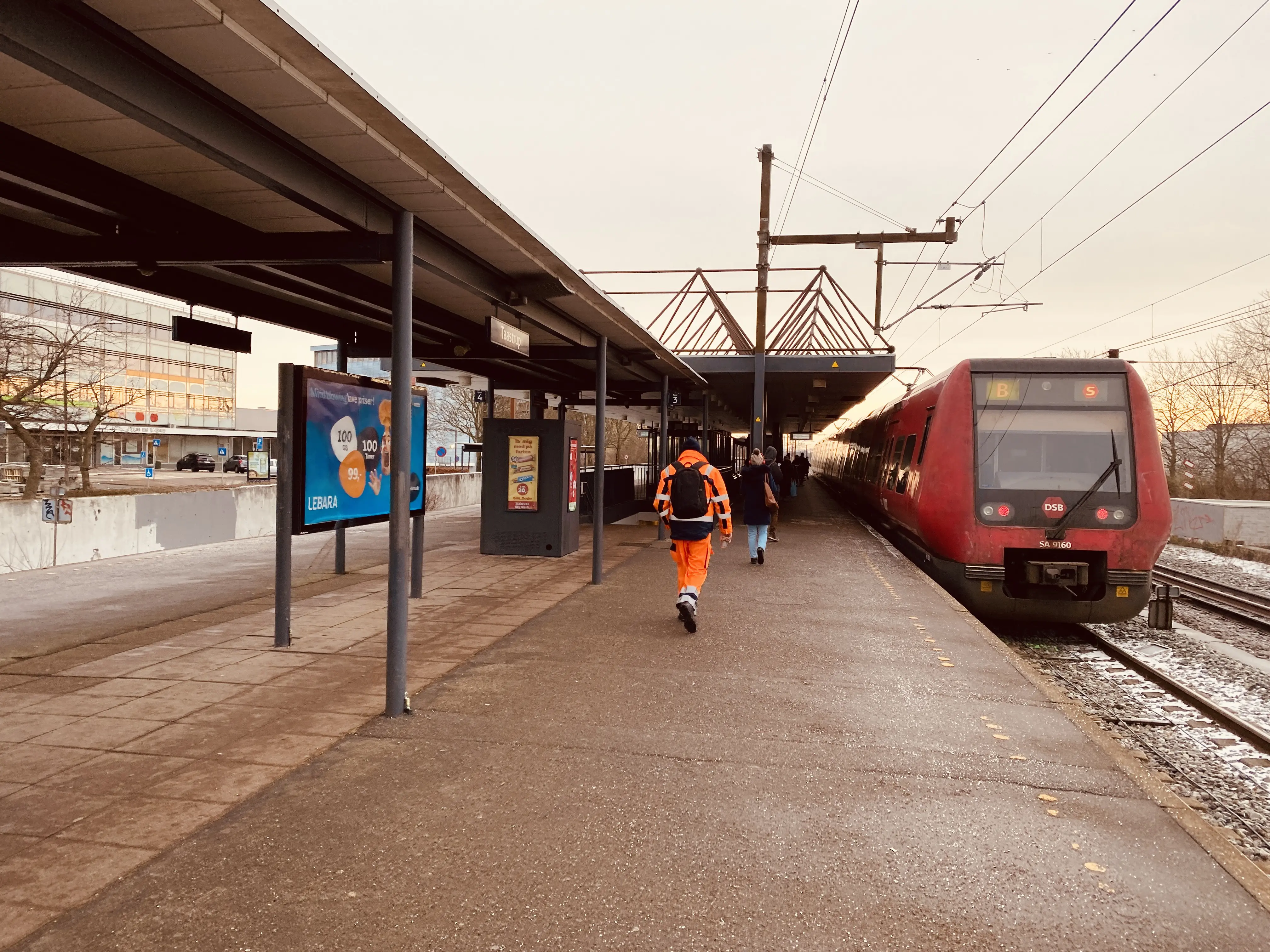 Billede af Taastrup S-togstrinbræt.