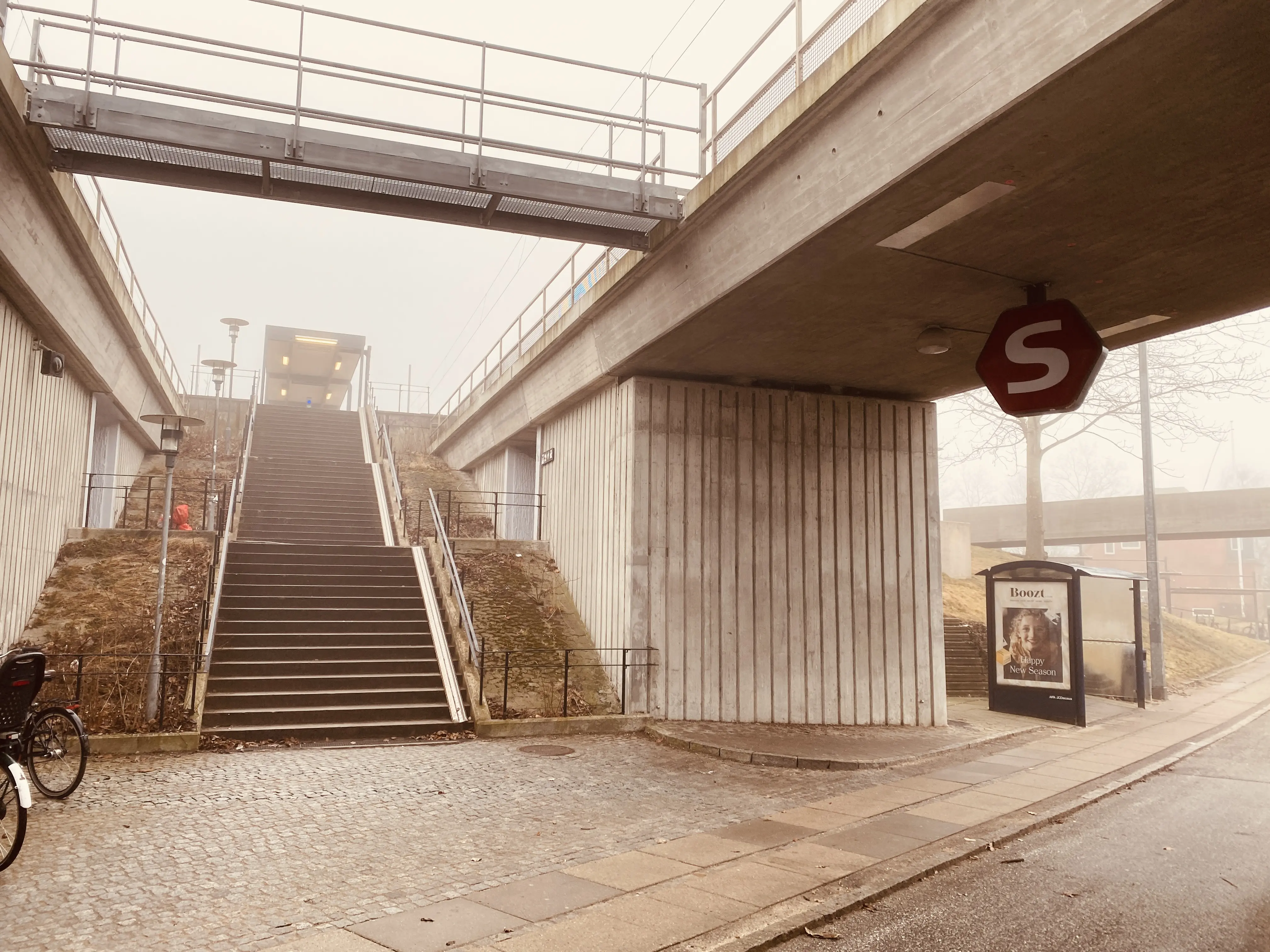 Billede af Værløse S-togstrinbræt.
