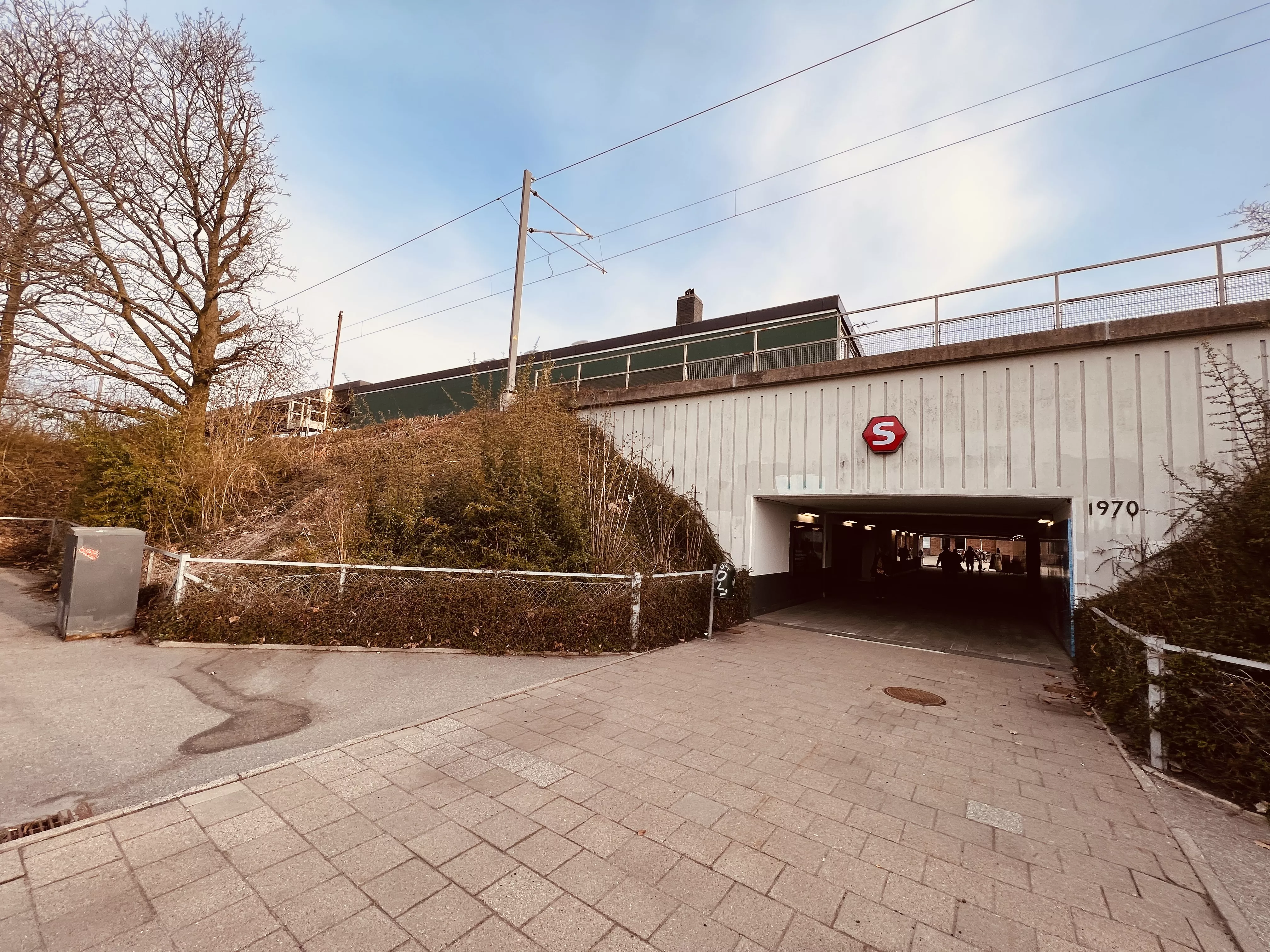 Billede af Brøndby Strand S-togstrinbræt.