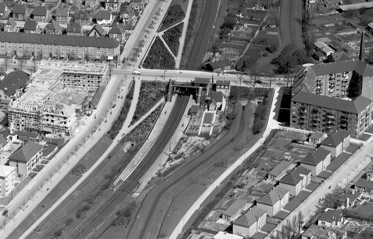 Billede af Grøndal S-togstrinbræt.
