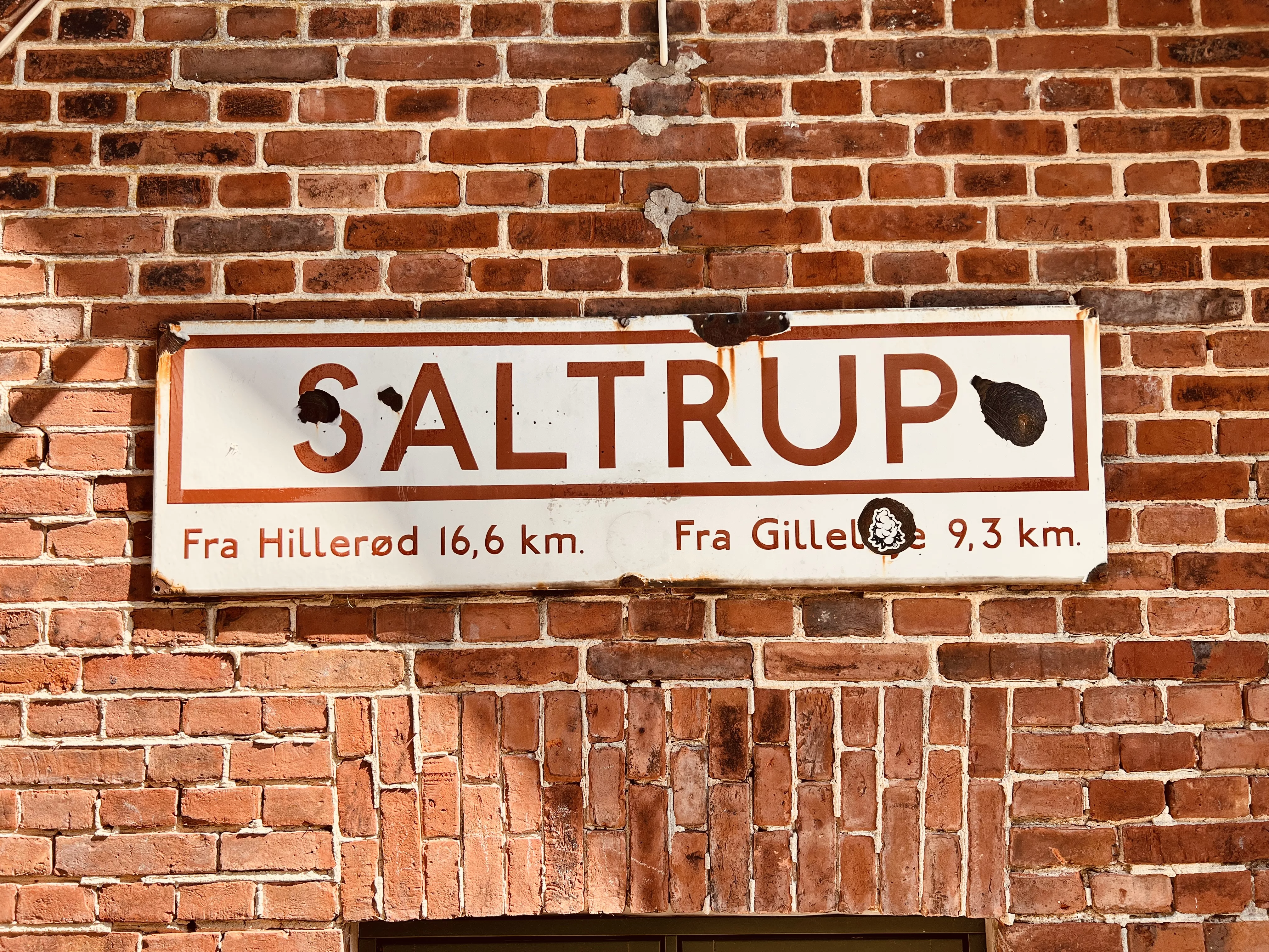 Billede af Saltrup Holdeplads med sidespor.