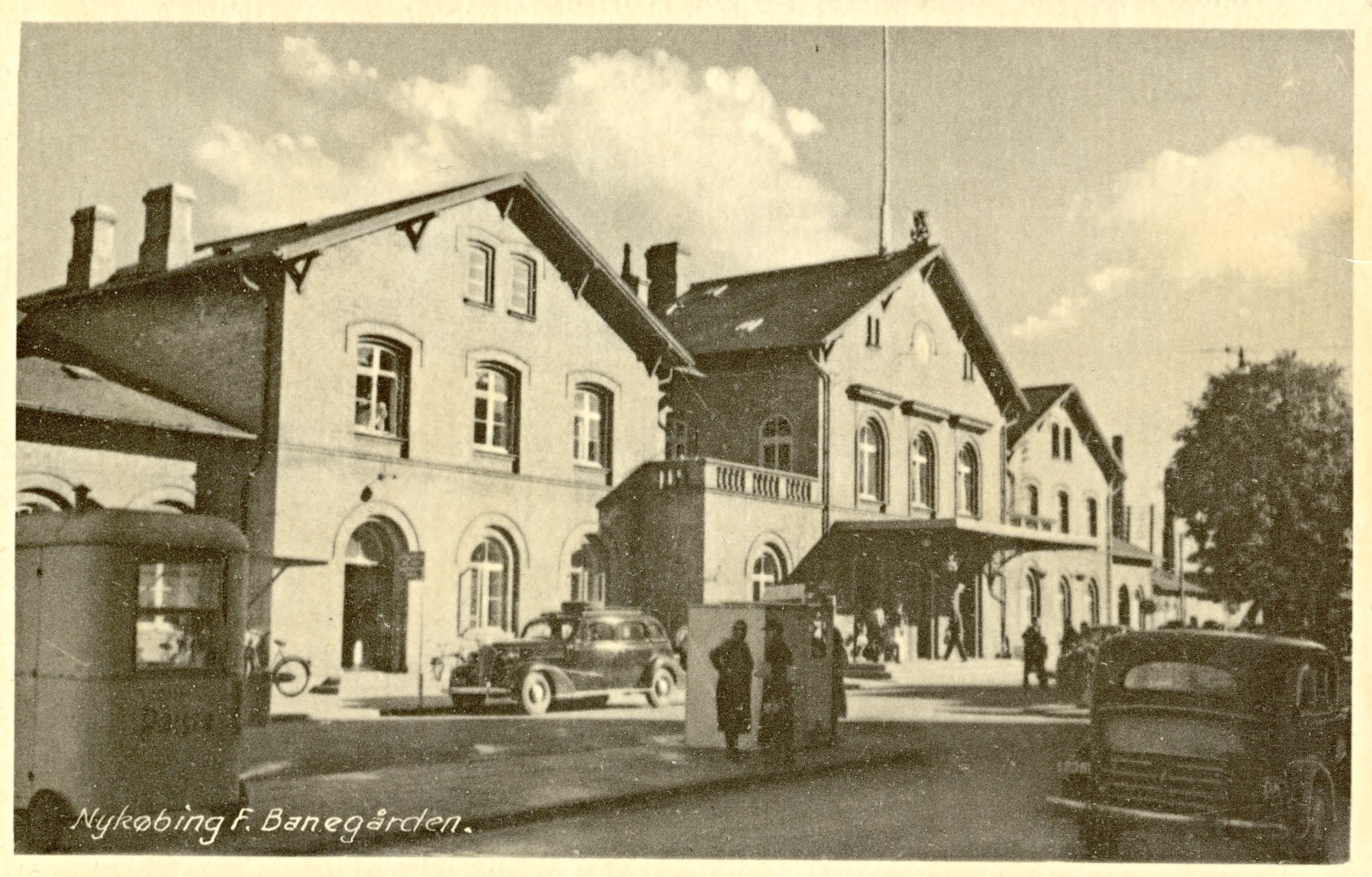 Postkort med Nykøbing Falster Station.