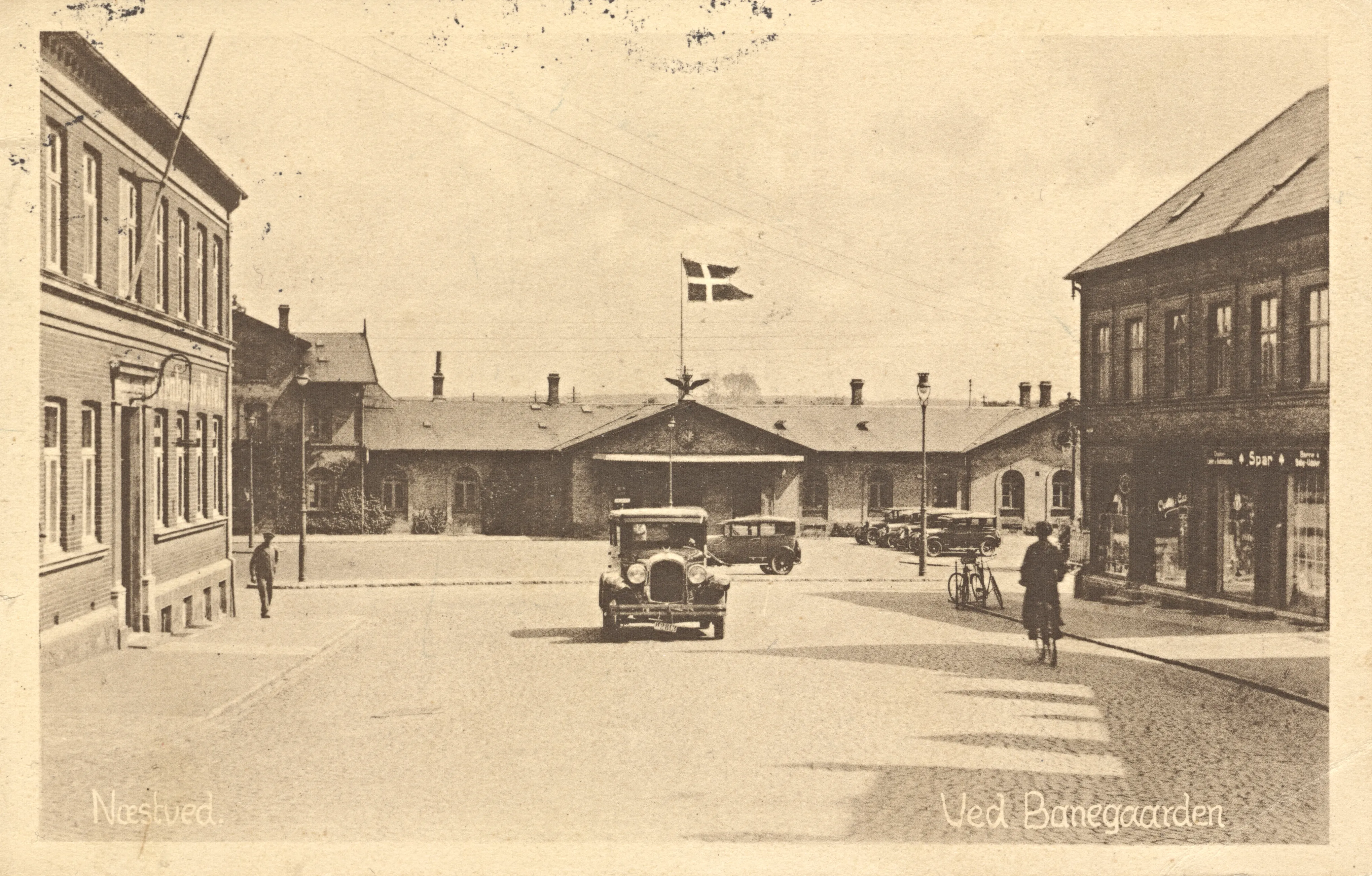 Postkort med Næstved Station.