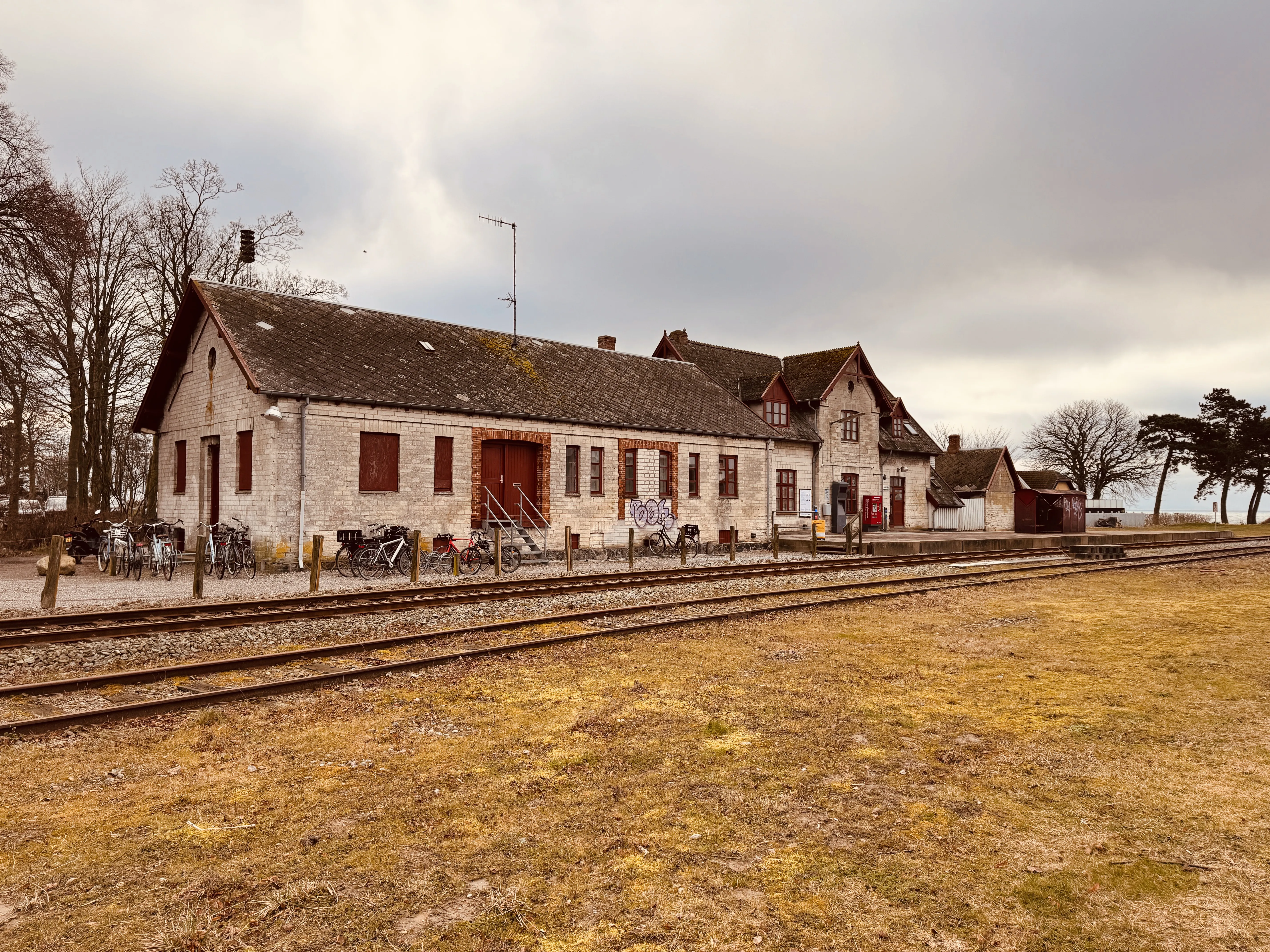 Billede af Rødvig Stations varehus.