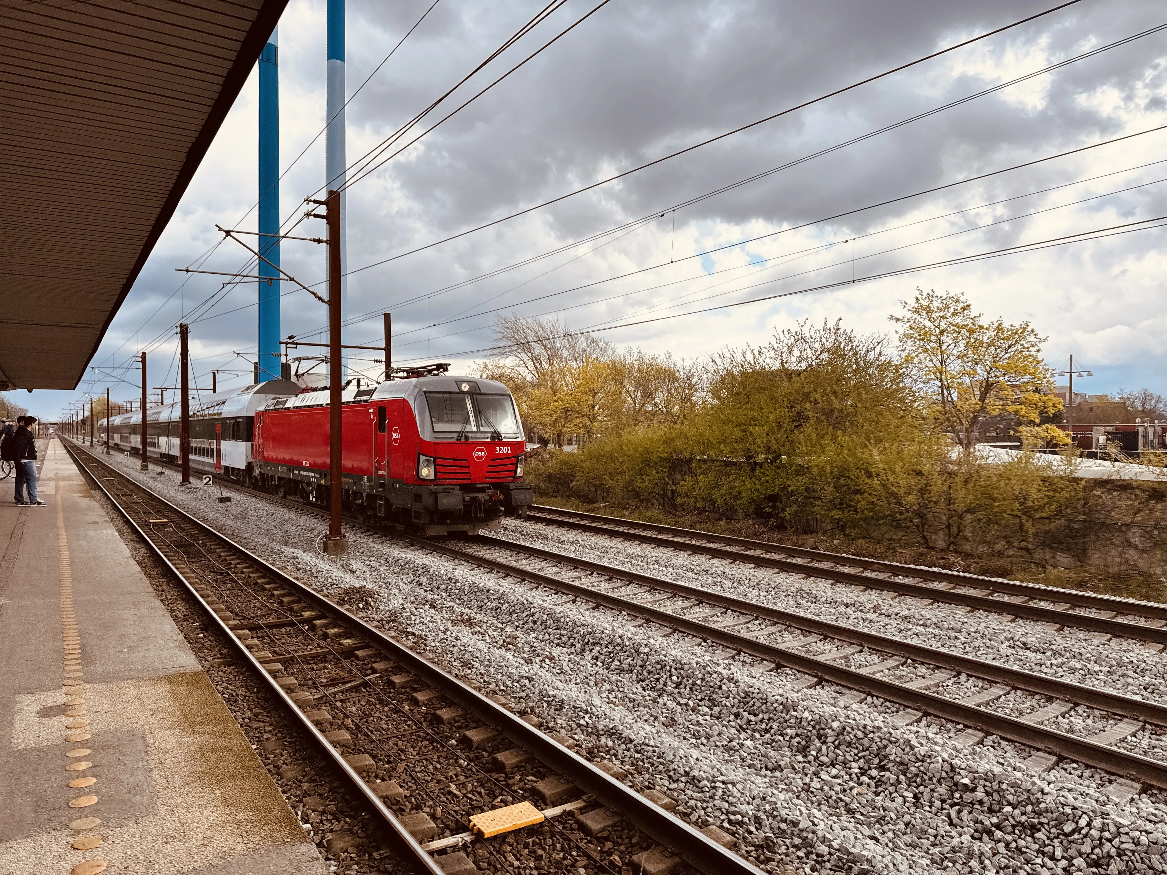 Billede af DSB EB 3201 fotograferet ud for Albertslund S-togstrinbræt.