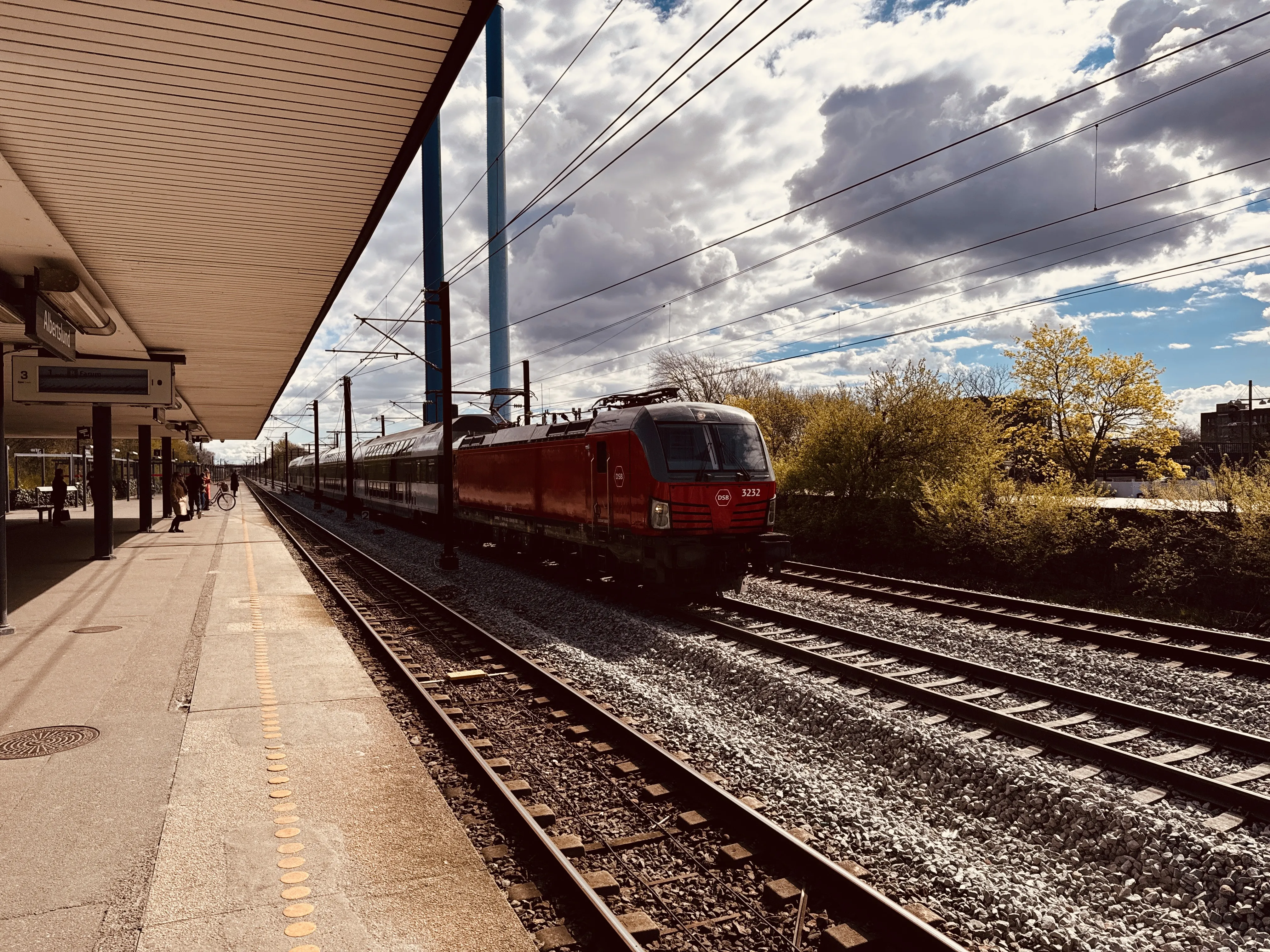 Billede af DSB EB 3232 fotograferet ud for Albertslund S-togstrinbræt.