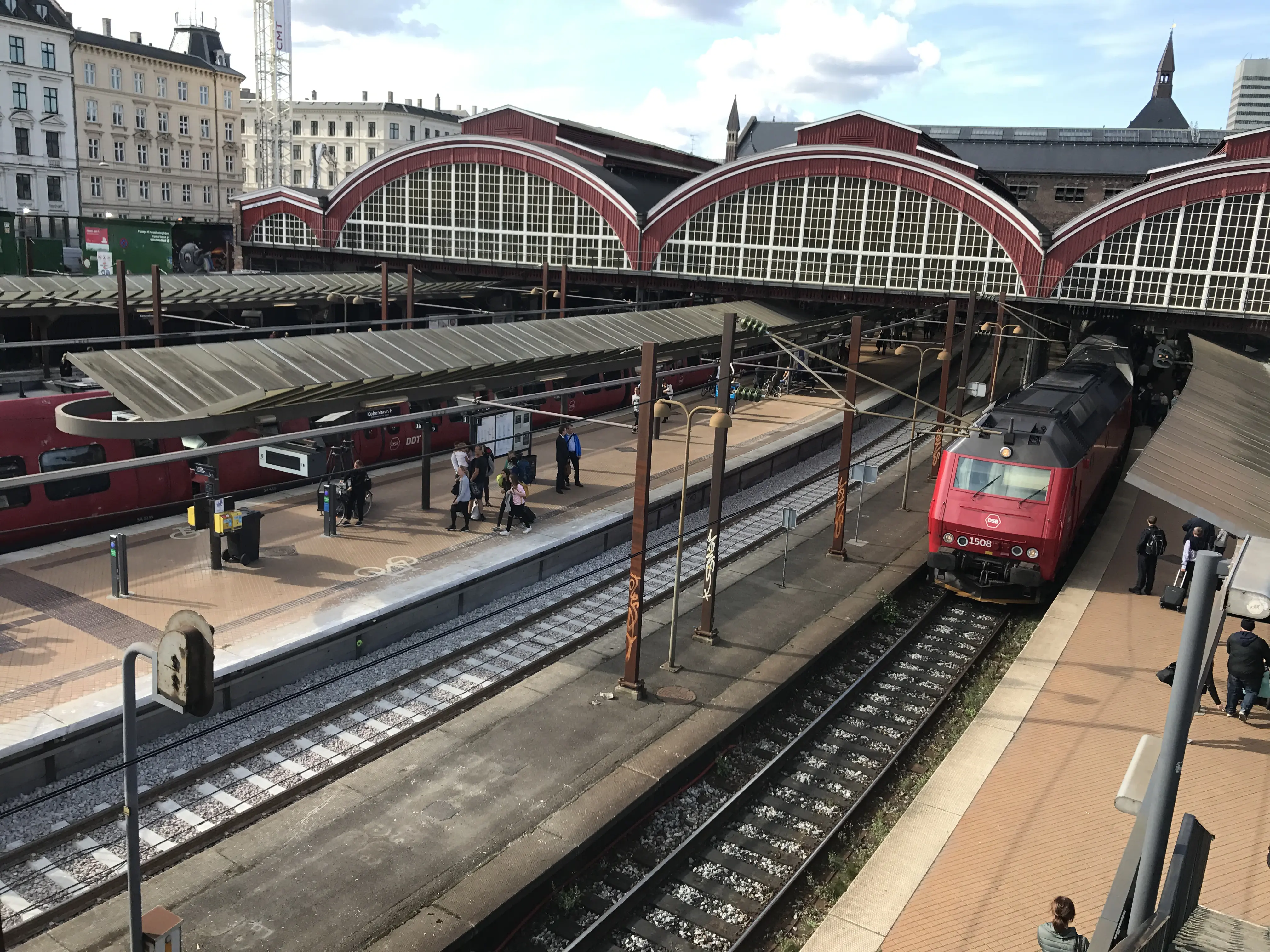 Billede af DSB ME 1508 fotograferet ud for København Hovedbanegård.