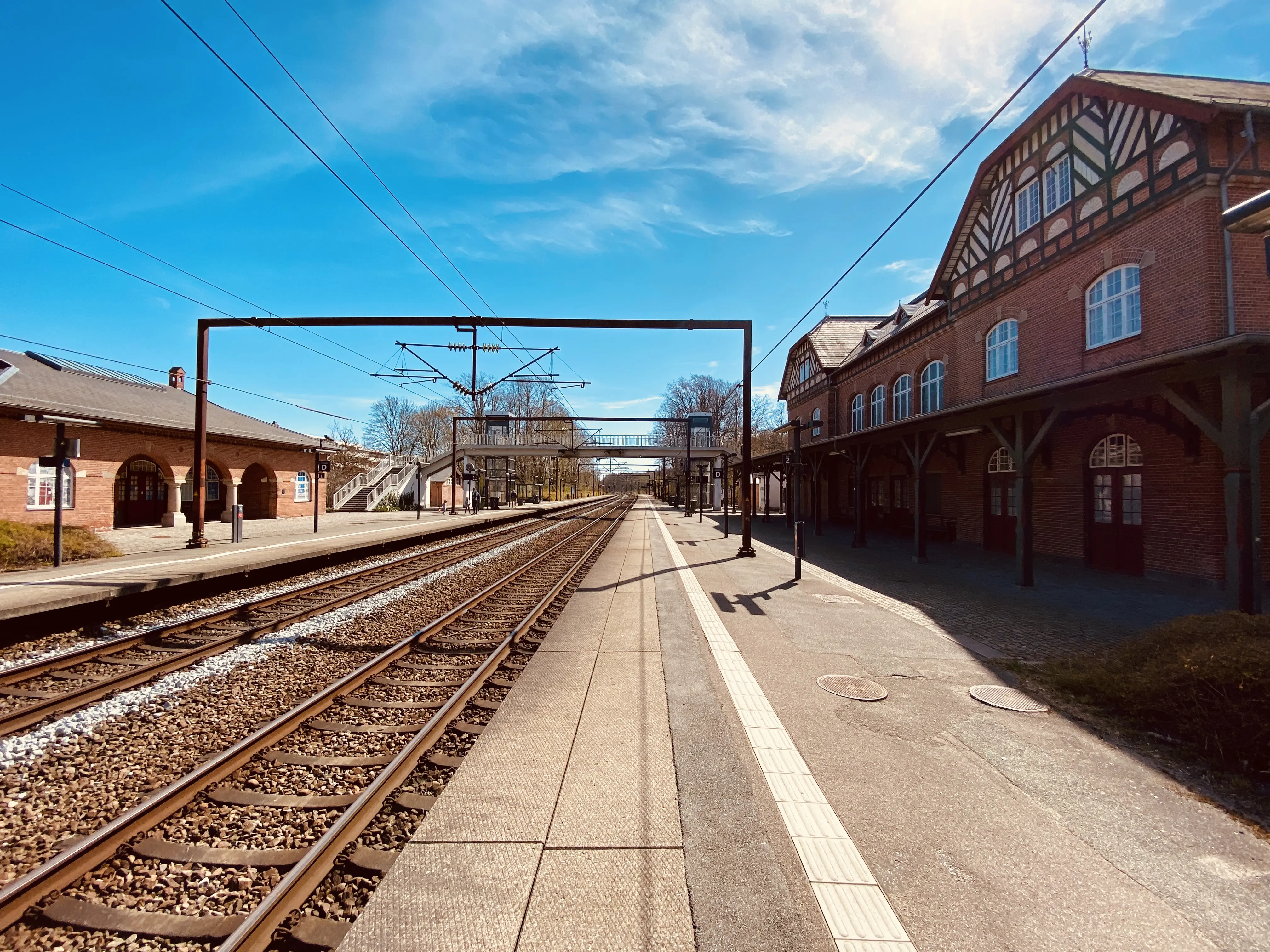 Skodsborg Station.