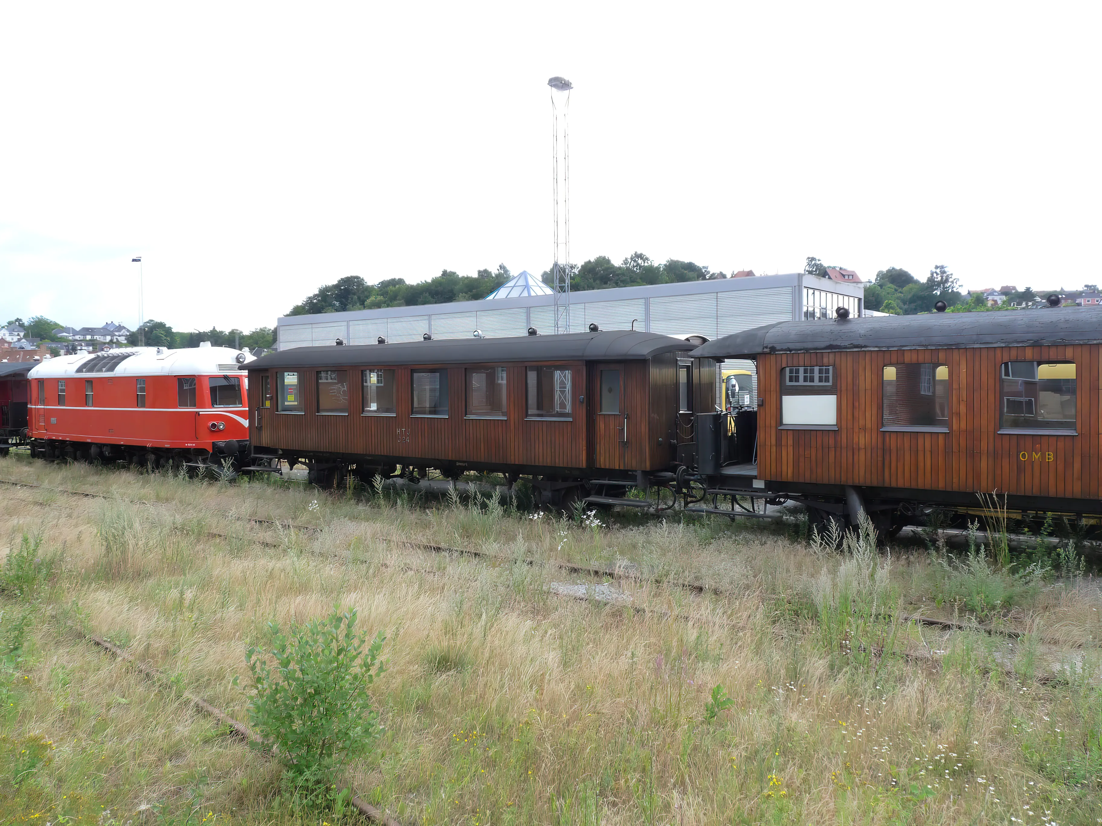 Billede af tog ud for Vejle Godsbanegård.