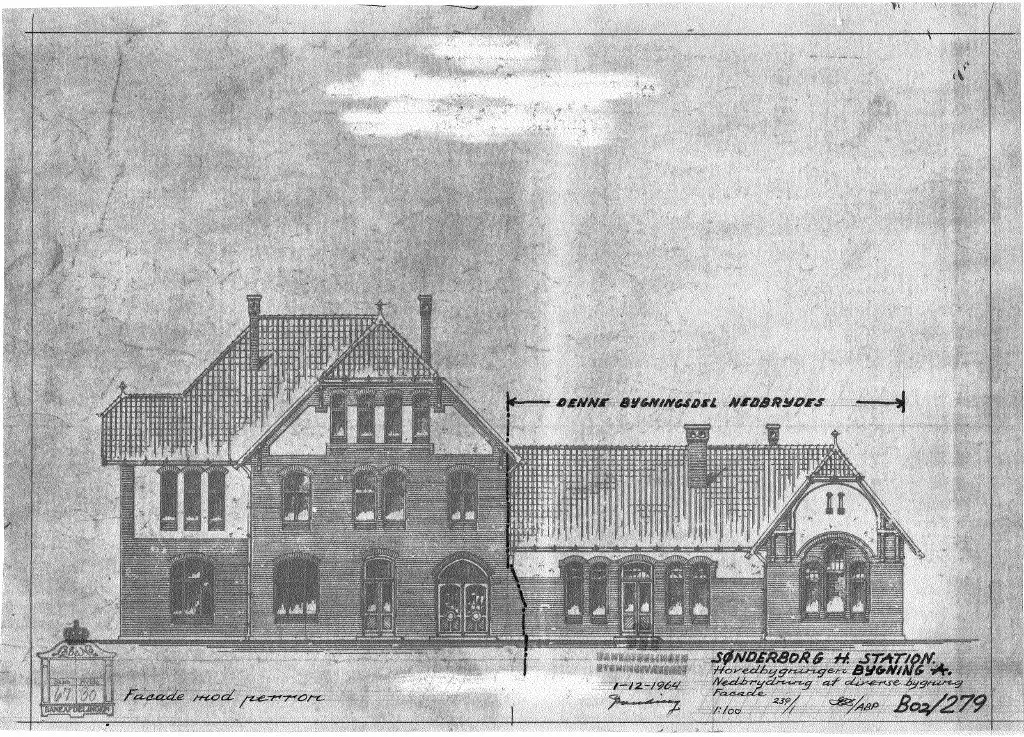 Tegning af Sønderborg Hovedbanegårds Stationsbygning. Nedbrydning af diverse bygning facade.