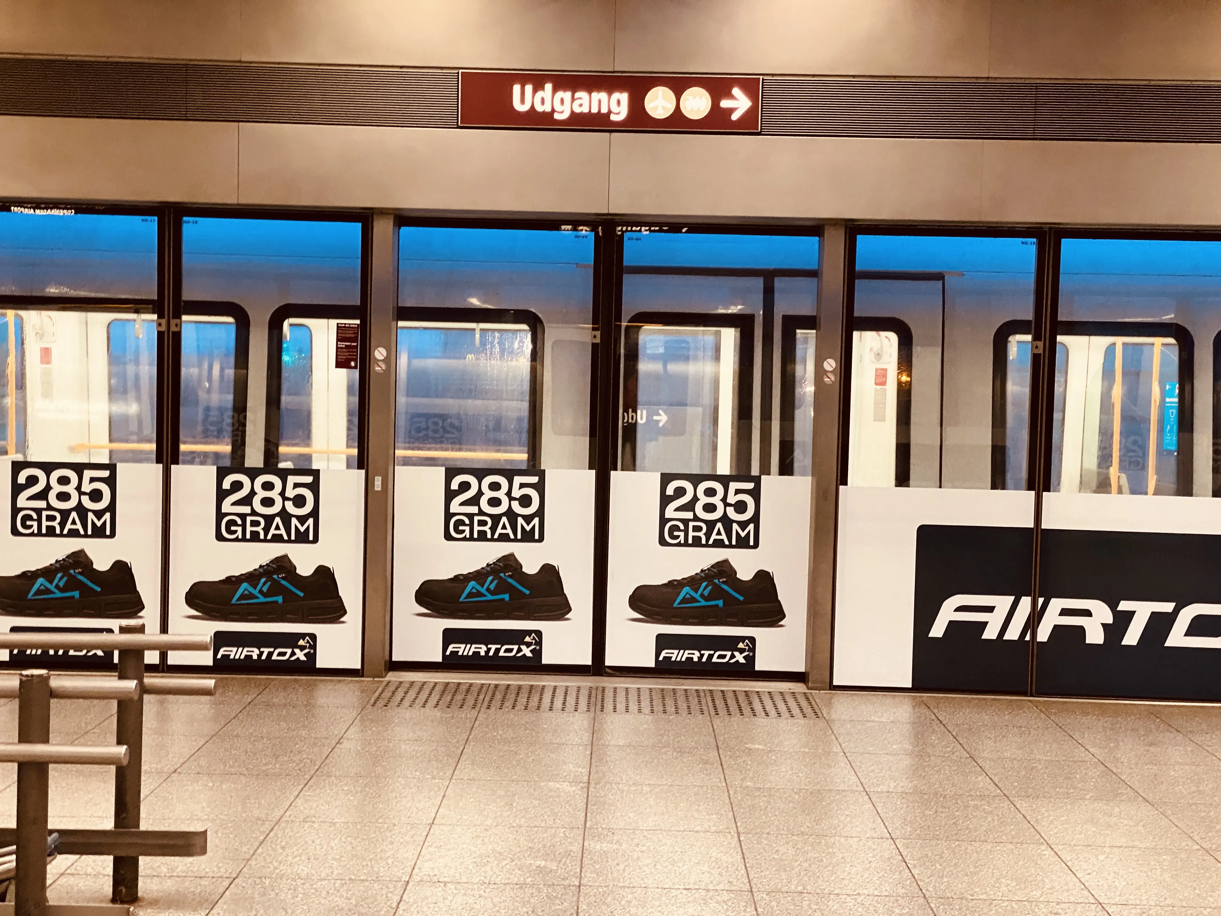 Billede af Københavns Lufthavn Metrostation.