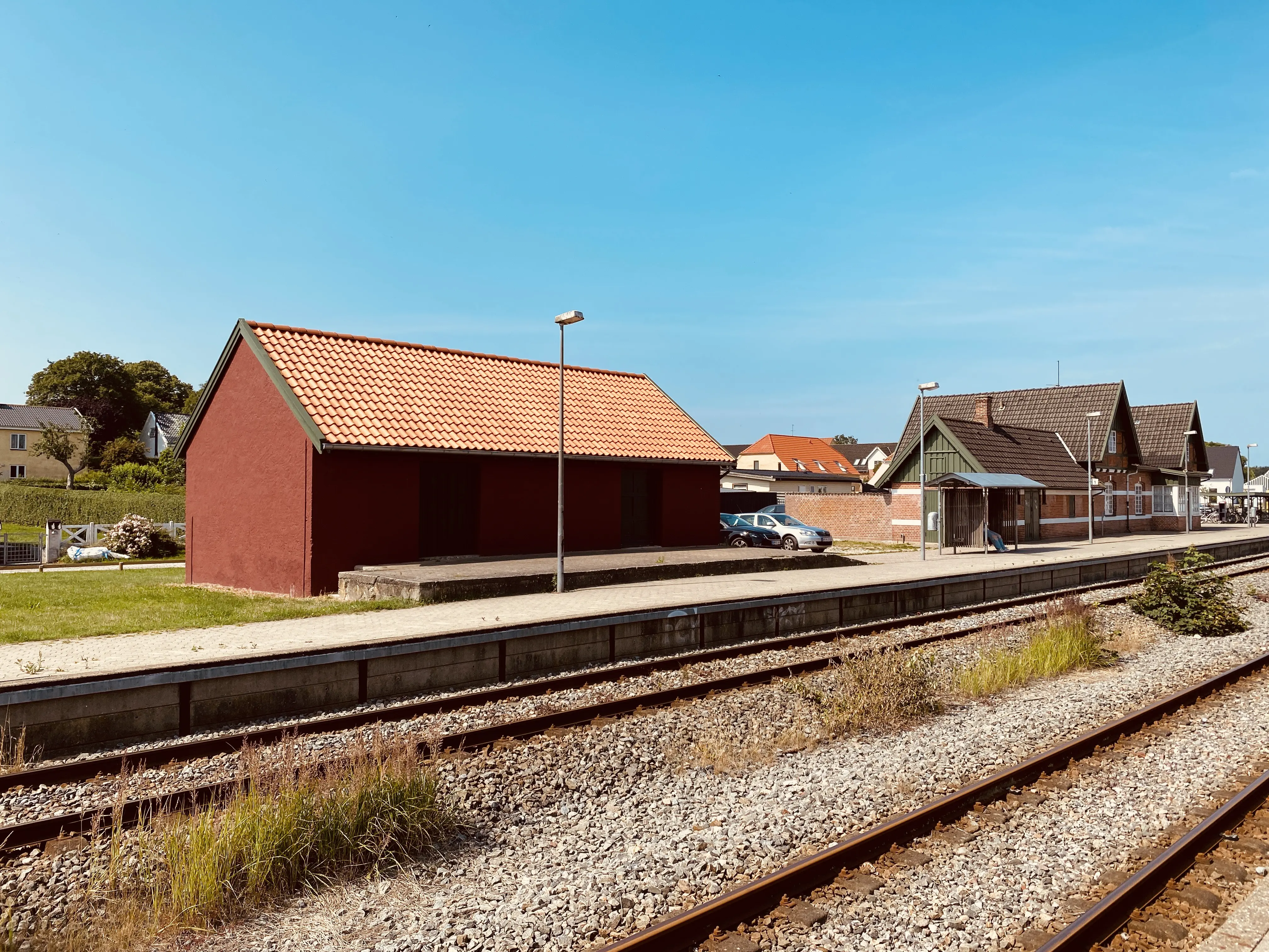 Billede af Ølsted Station set fra sporsiden.