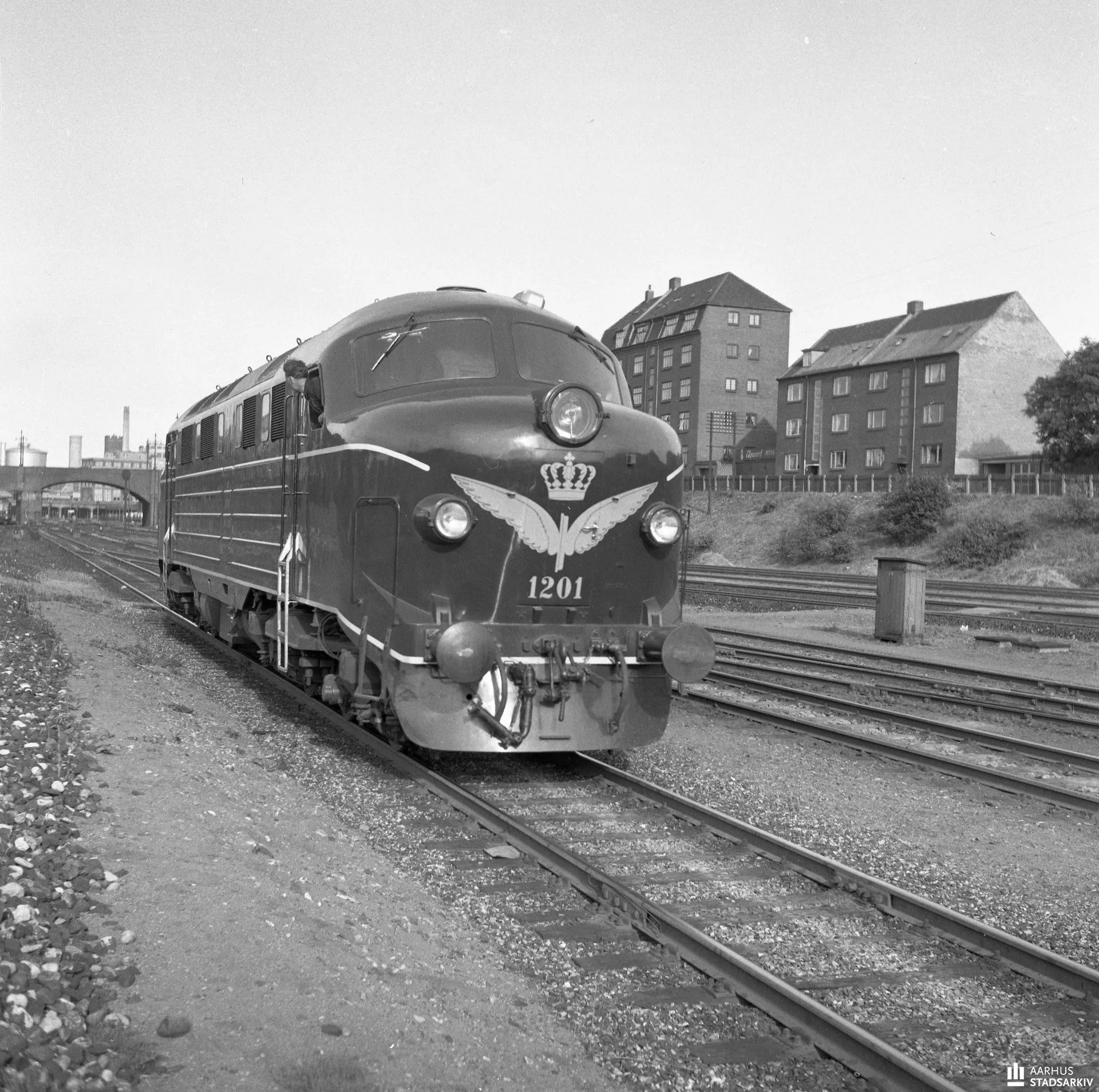 Billede af DSB MY 1201 ud for Aarhus Hovedbanegård.