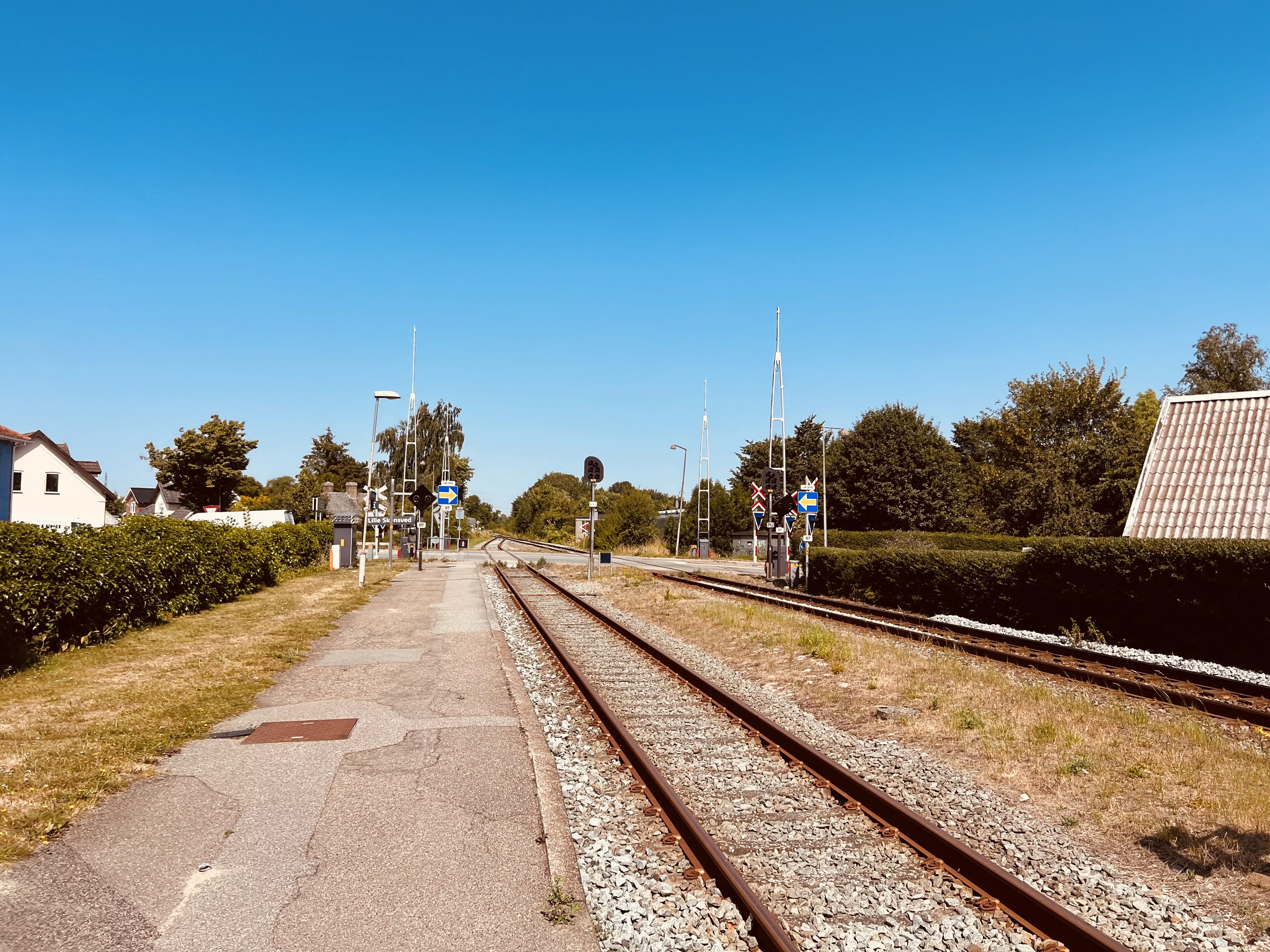 Billede af Lille Skensved Stations ind og udkørsel.