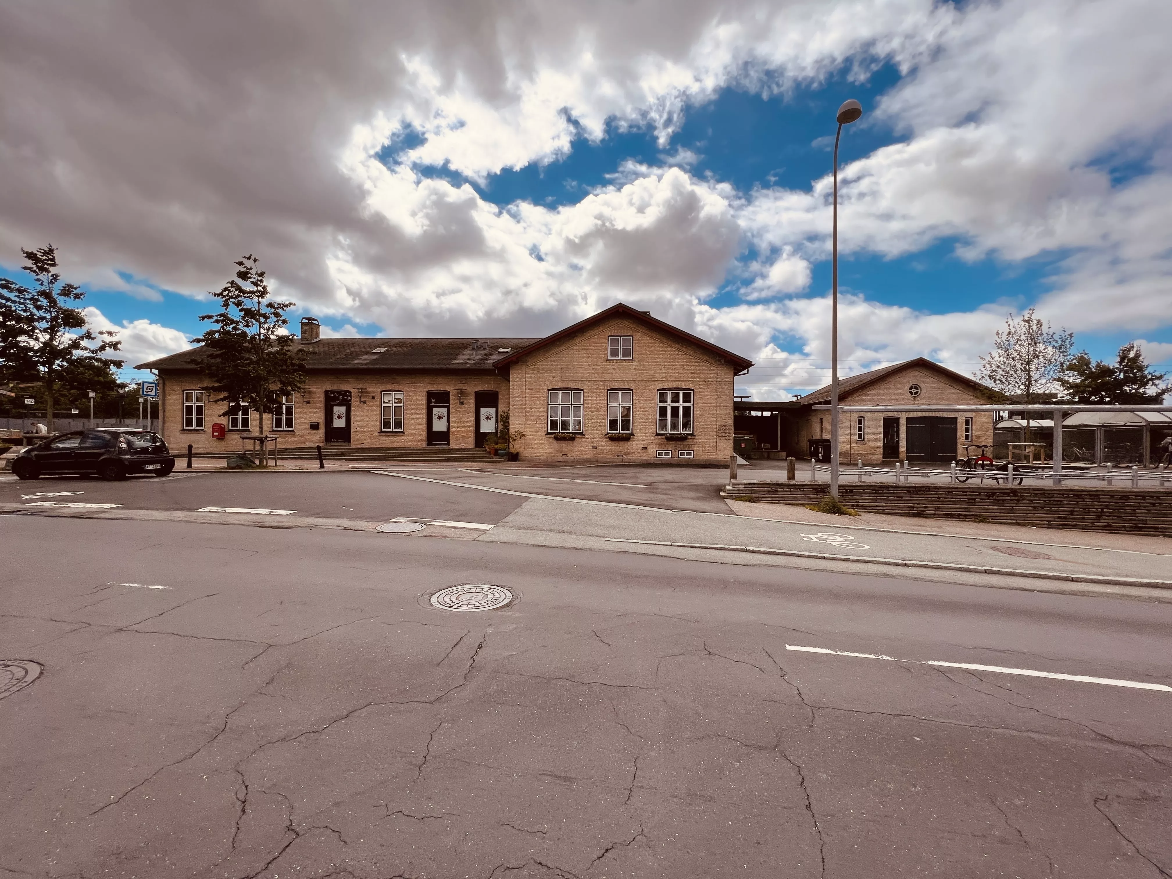 Billede af Hvalsø Station.