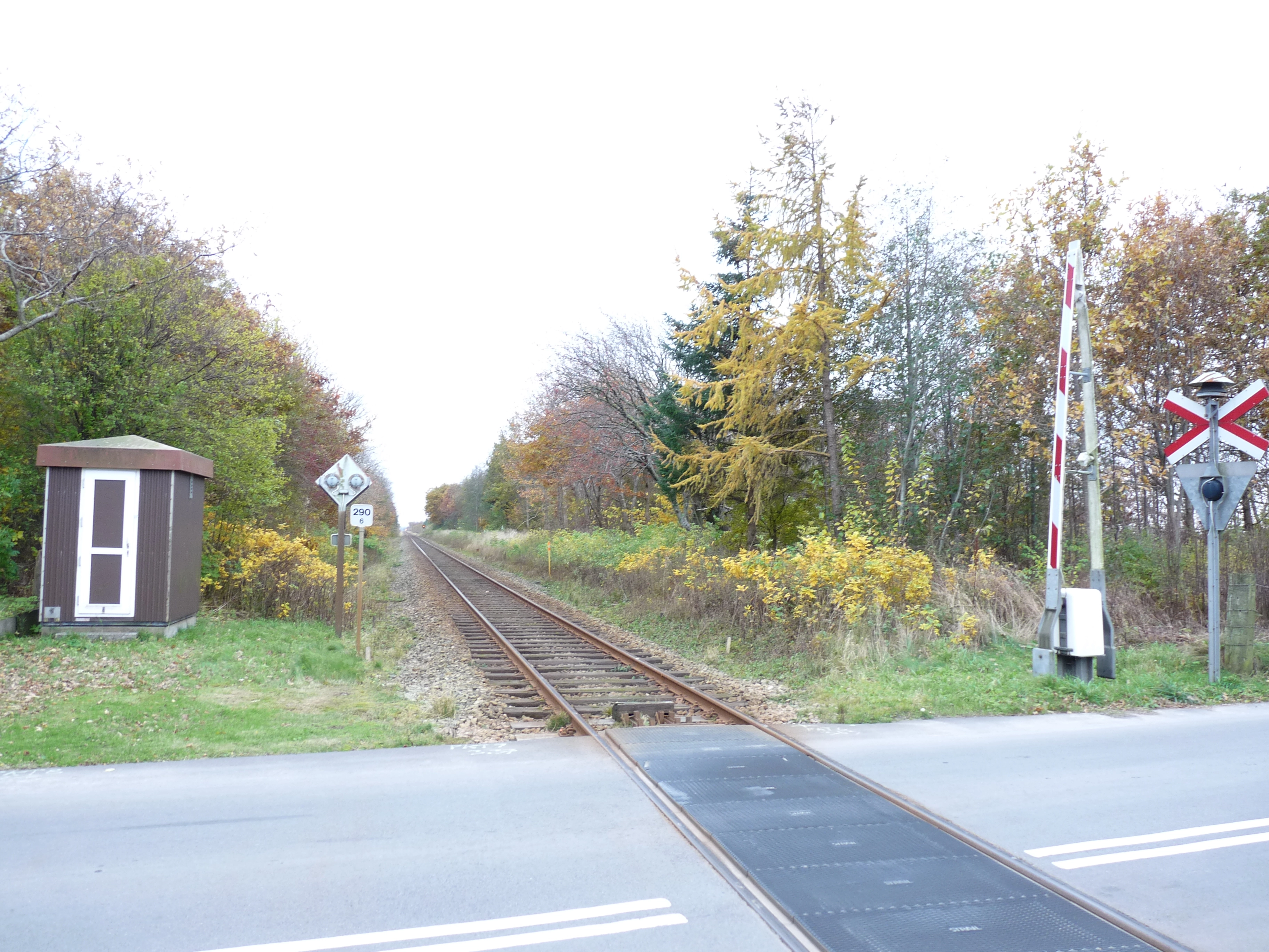 Billede af Hæstrup Station - Station er nedrevet, men Hæstrup Station har ligget her til højre for sporet.
