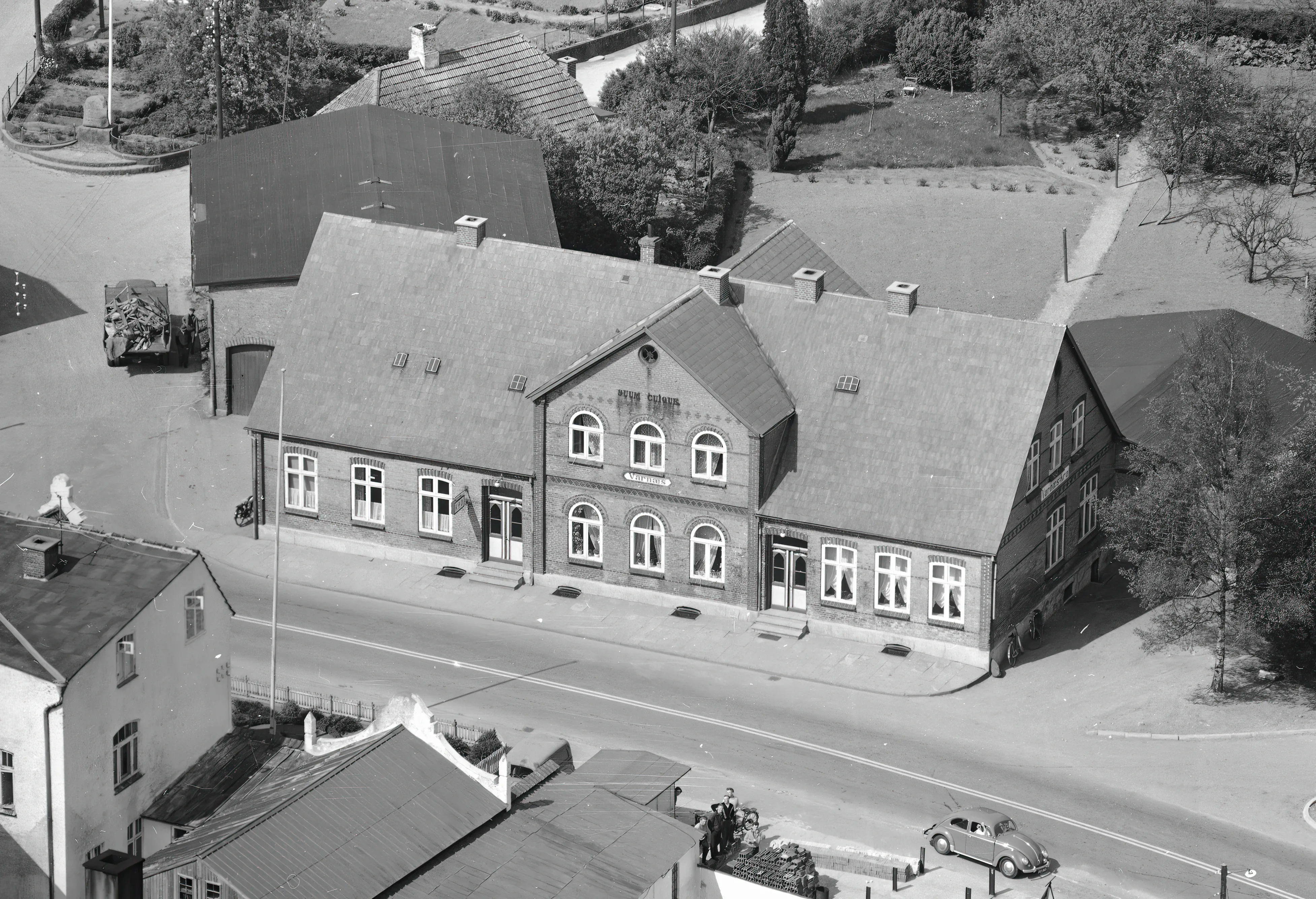 Billede af Varnæs Stationskro.