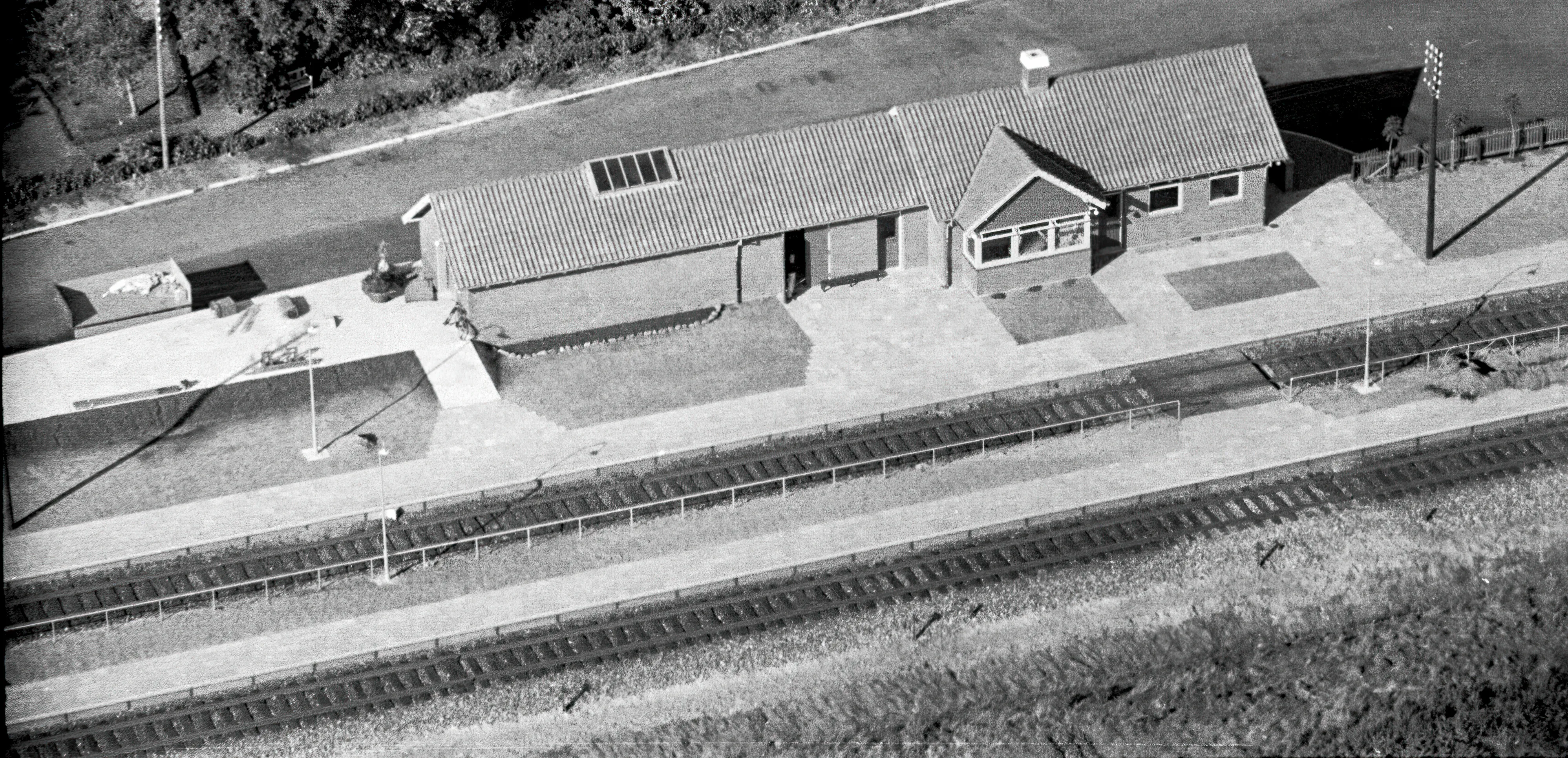 Billede af den helt færddig byggede Skalborg Station.
