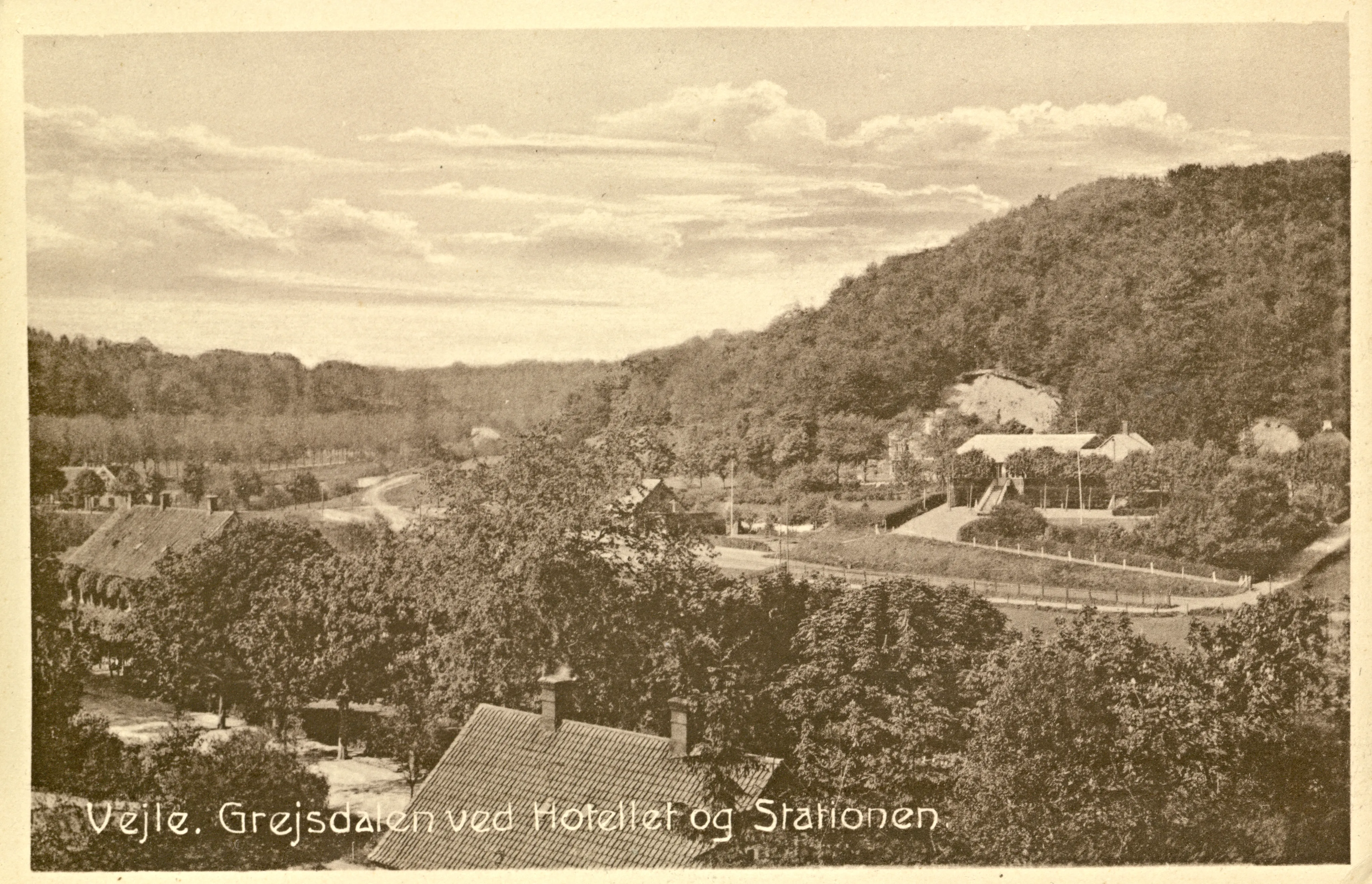 Postkort med Grejsdal Privatbanestation.