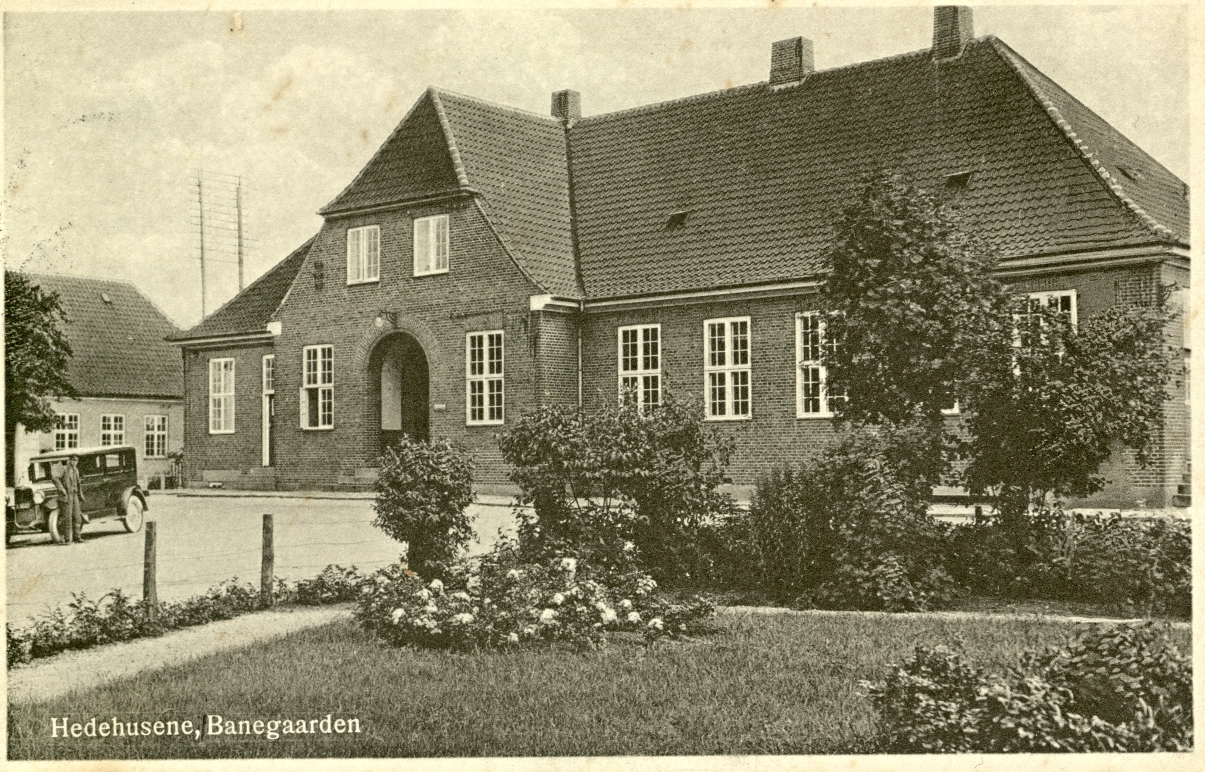 Postkort med Hedehusene Station.
