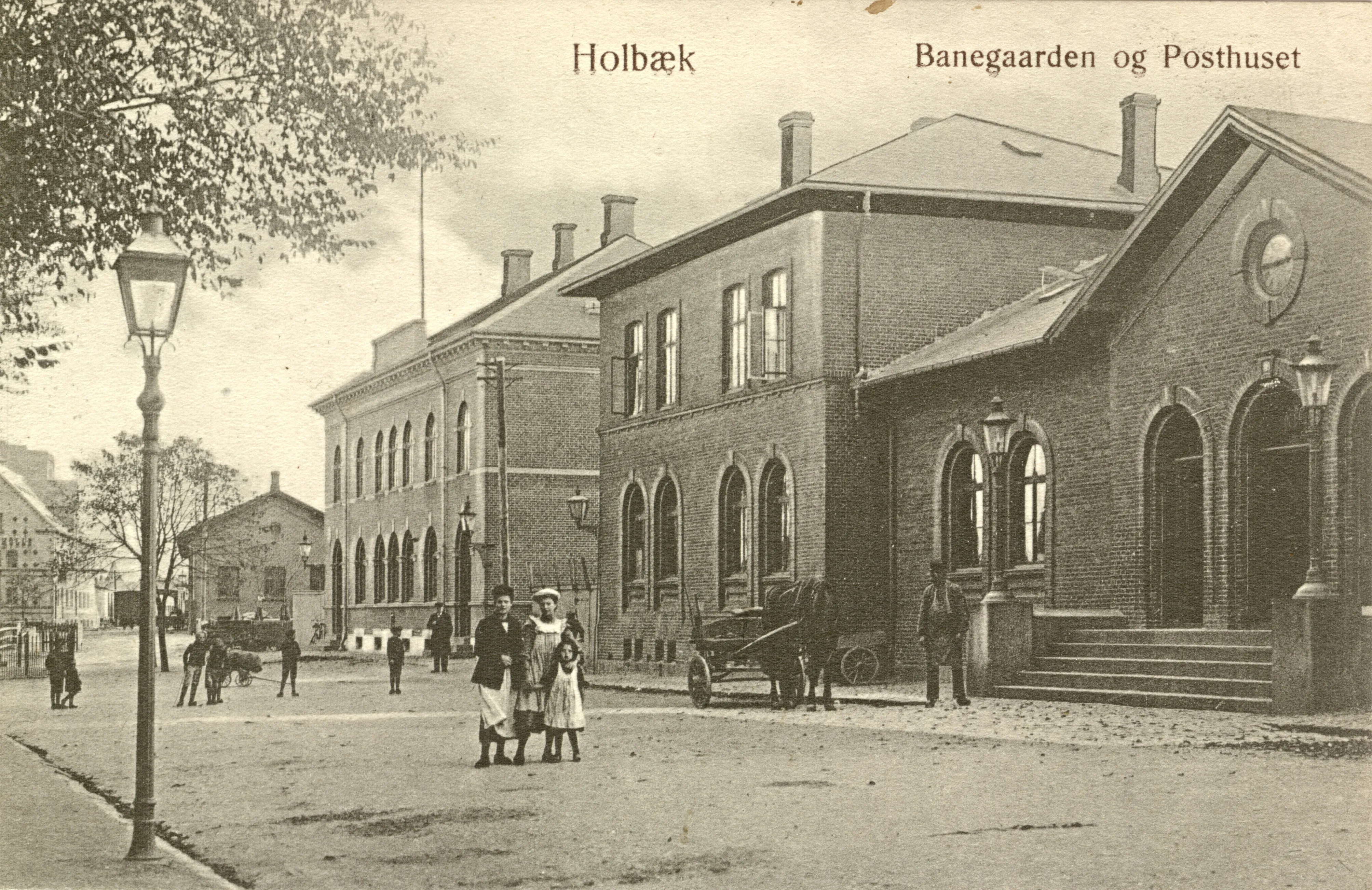 Postkort med Holbæk Banegård.