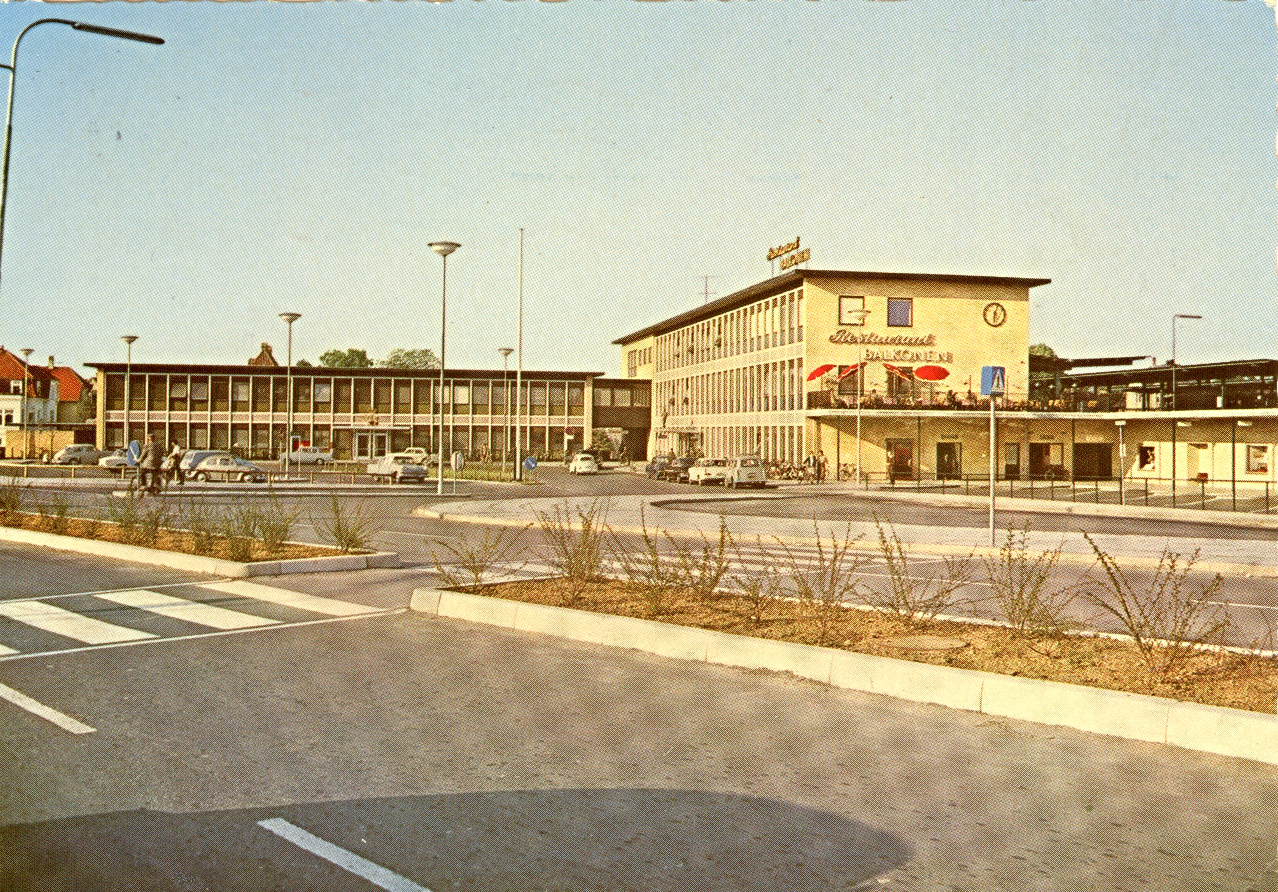 Postkort med Nykøbing Falster Station.