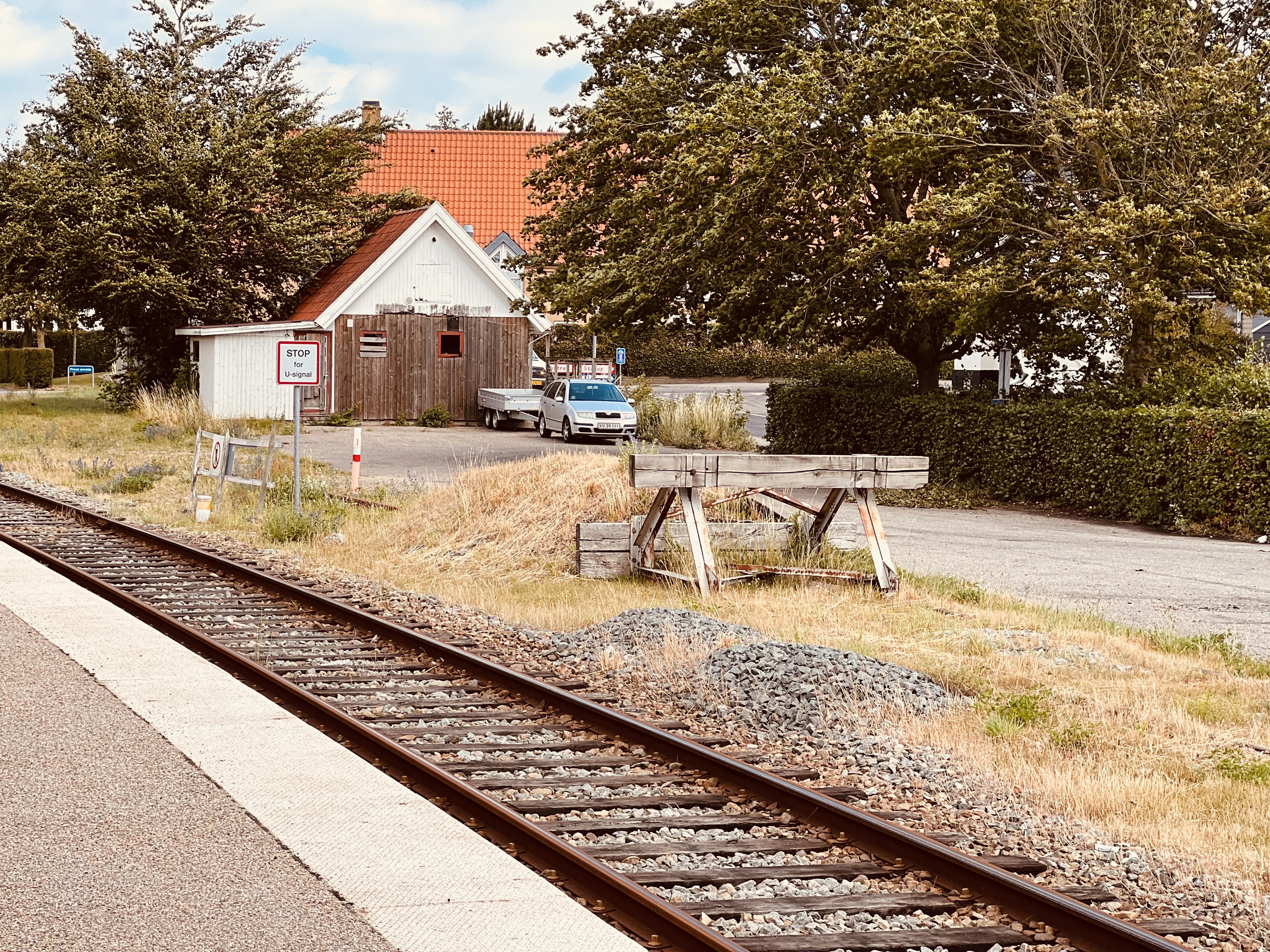 Billede af gammel stopbom ved Højby (Sjælland) Stations.