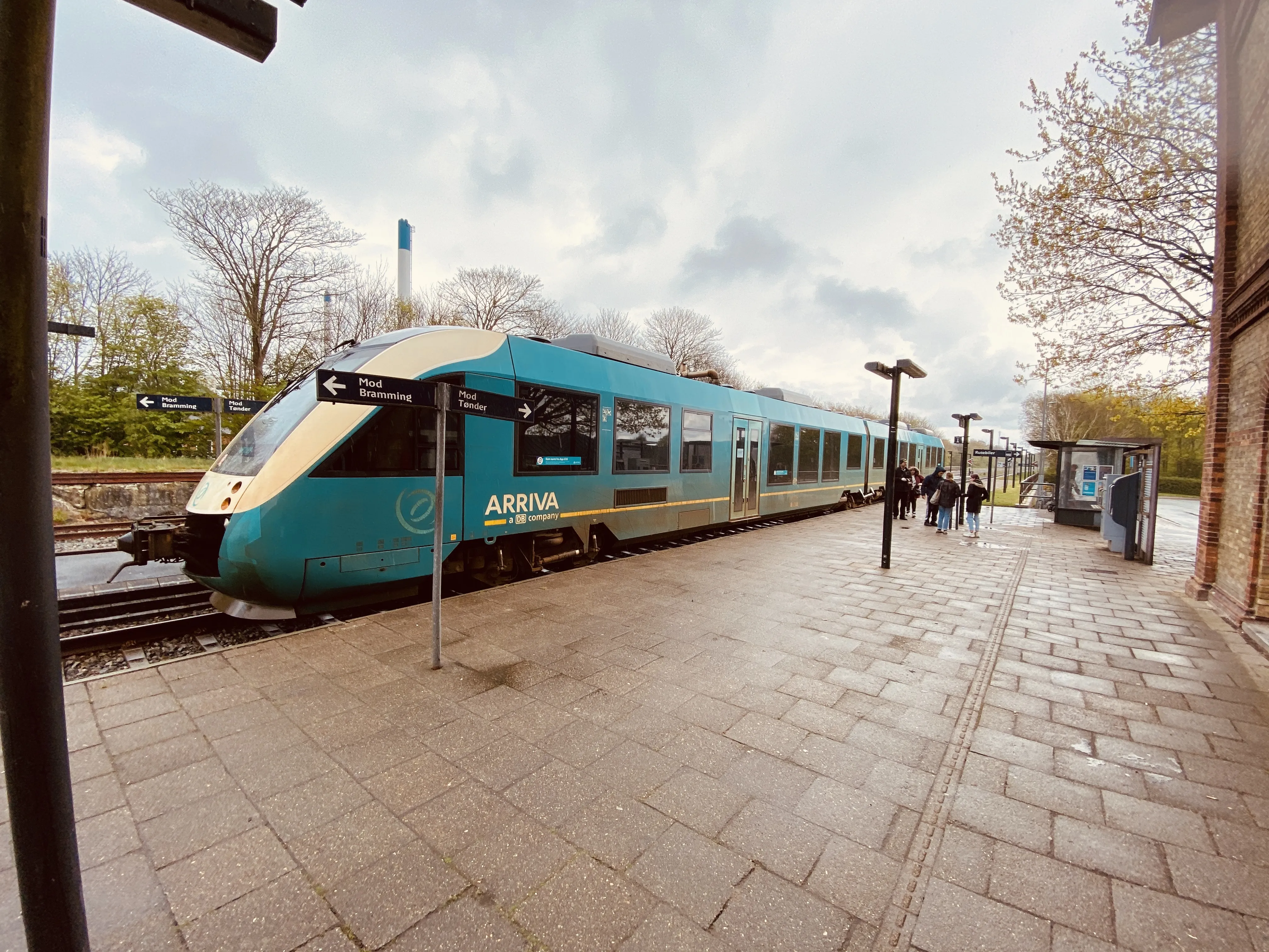 Billede af ARRIVA AR 1019 fotograferet ud for Skærbæk Station.