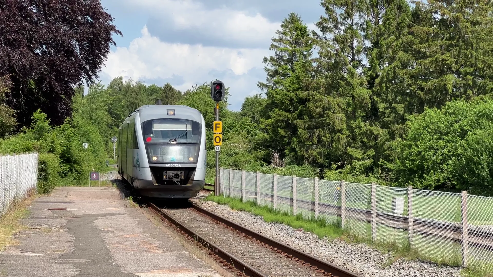 Billede af ARRIVA AR 3072, tidligere DSB MQ 4122-4922 fotograferet ud for Stenstrup Trinbræt.