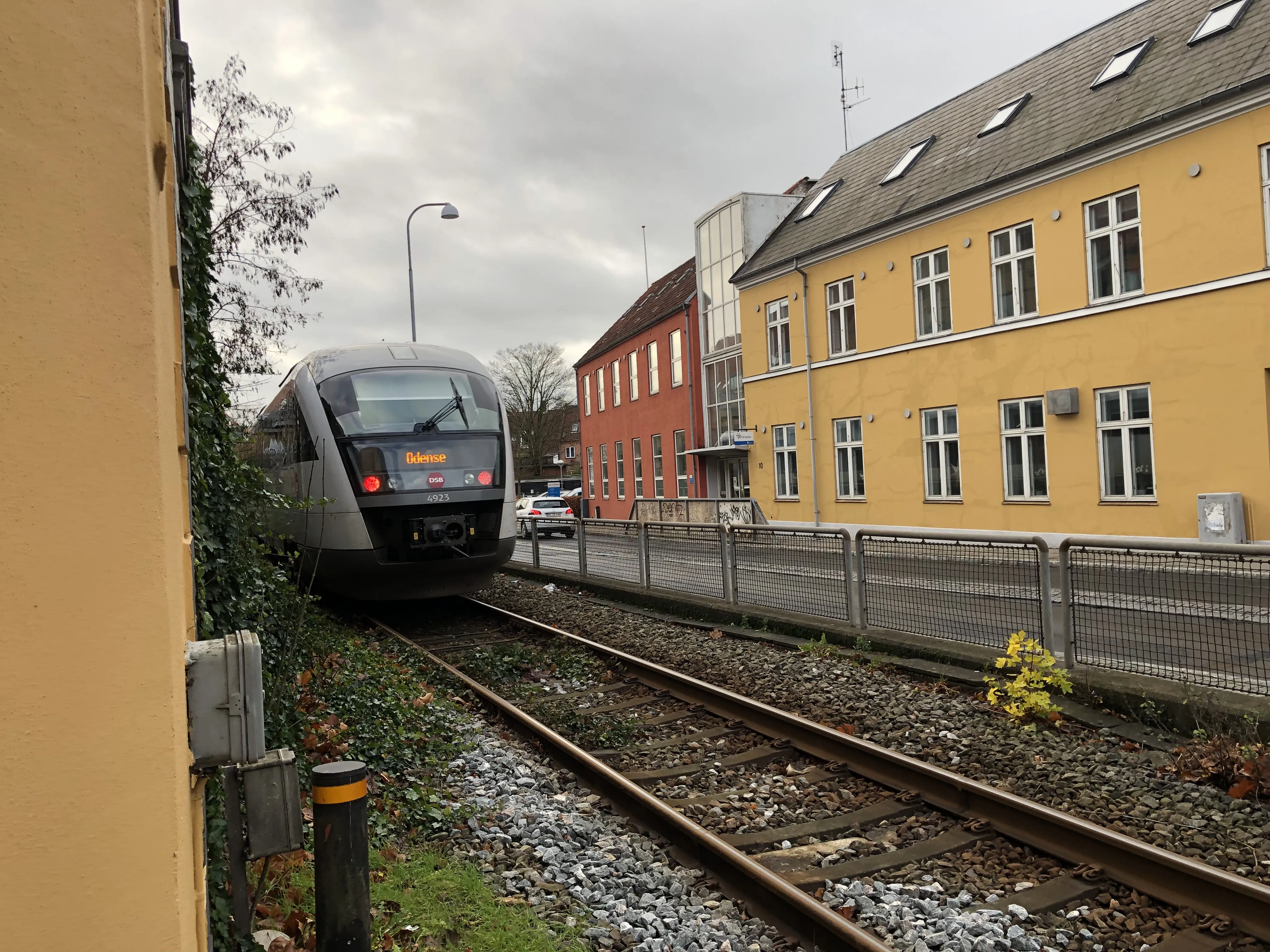 Billede af DSB MQ 4123-4923 fotograferet ud for Svendborg Station.