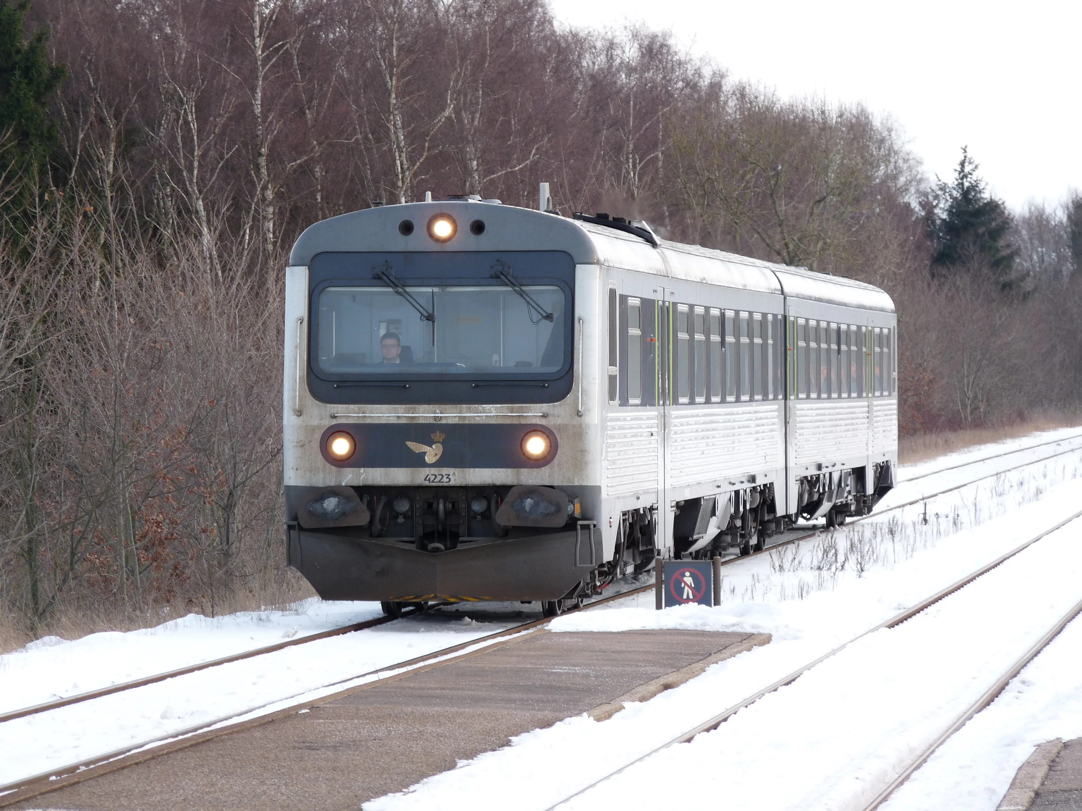 Billede af DSB MRD 4223 fotograferet ud for Gadstrup Station.