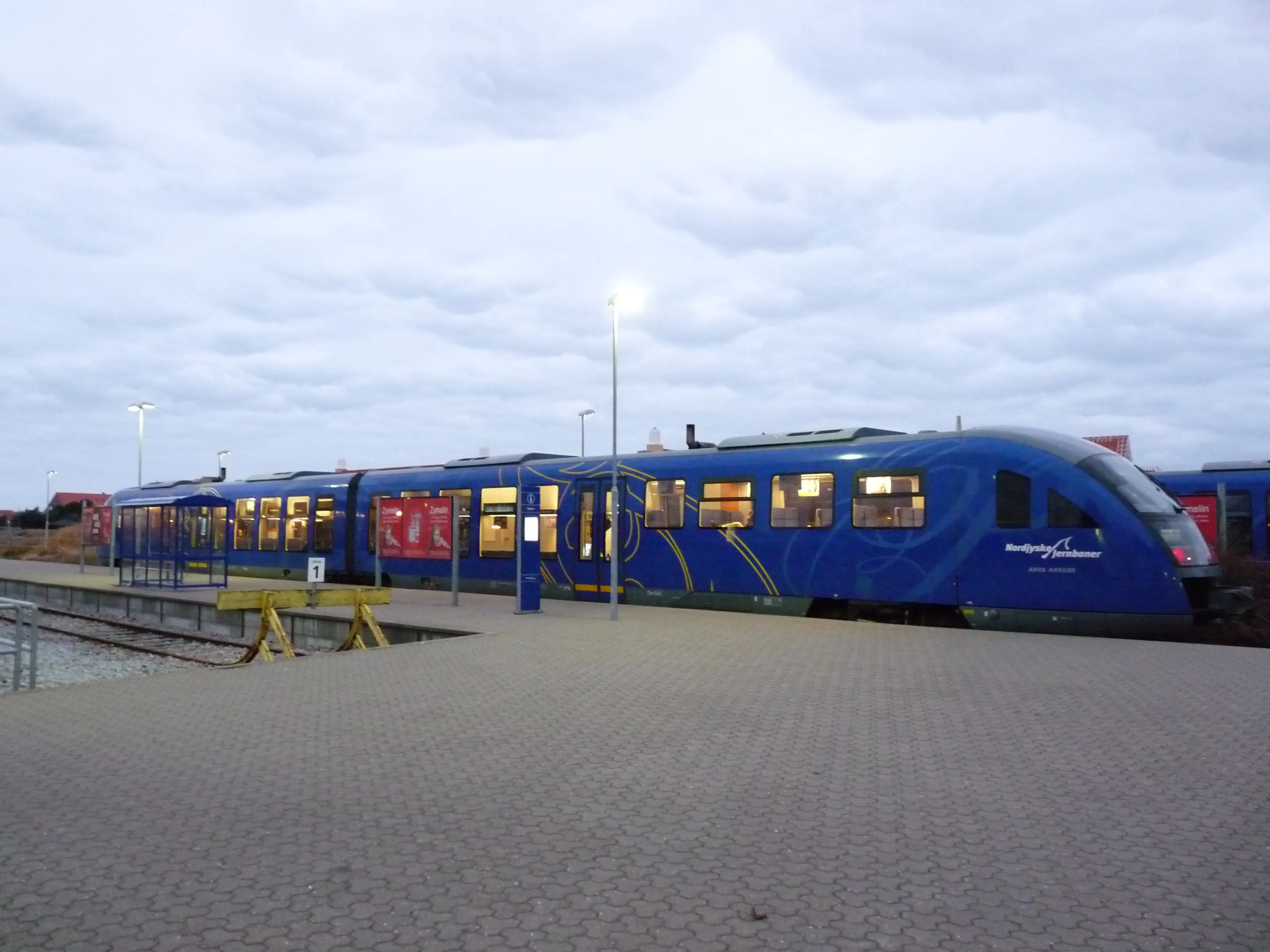 Billede af NJJ DM 503 fotograferet ud for Skagen Station.