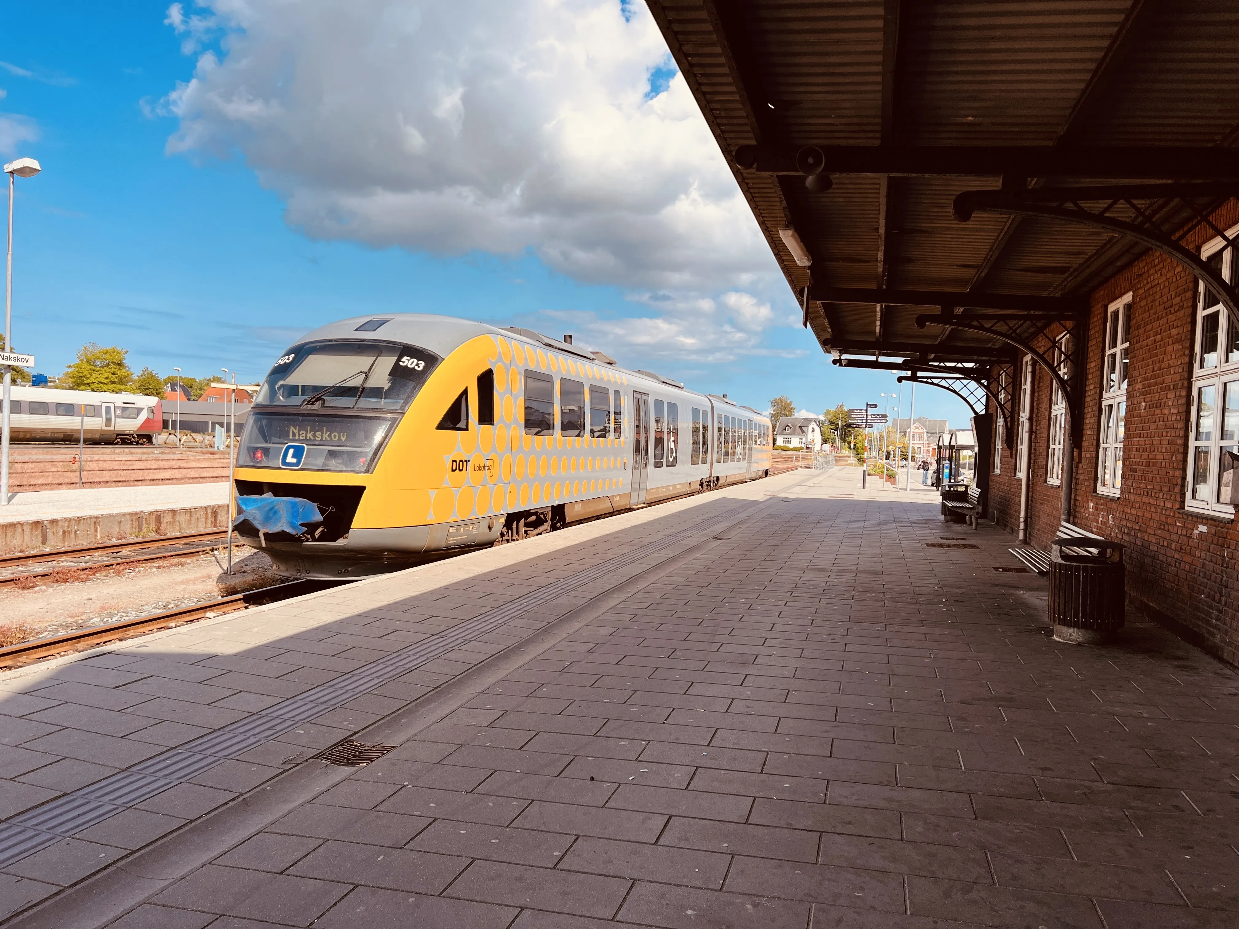 Billede af LT DM 503, tidligere NJJ DM 503 fotograferet ud for Nakskov Station.