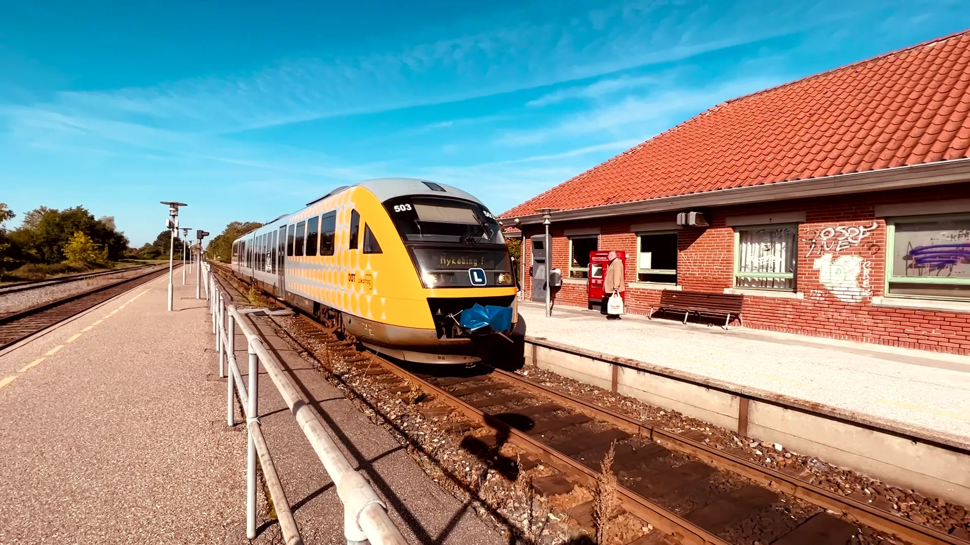 Billede af LT DM 503, tidligere NJJ DM 503 fotograferet ud for Sakskøbing Station.