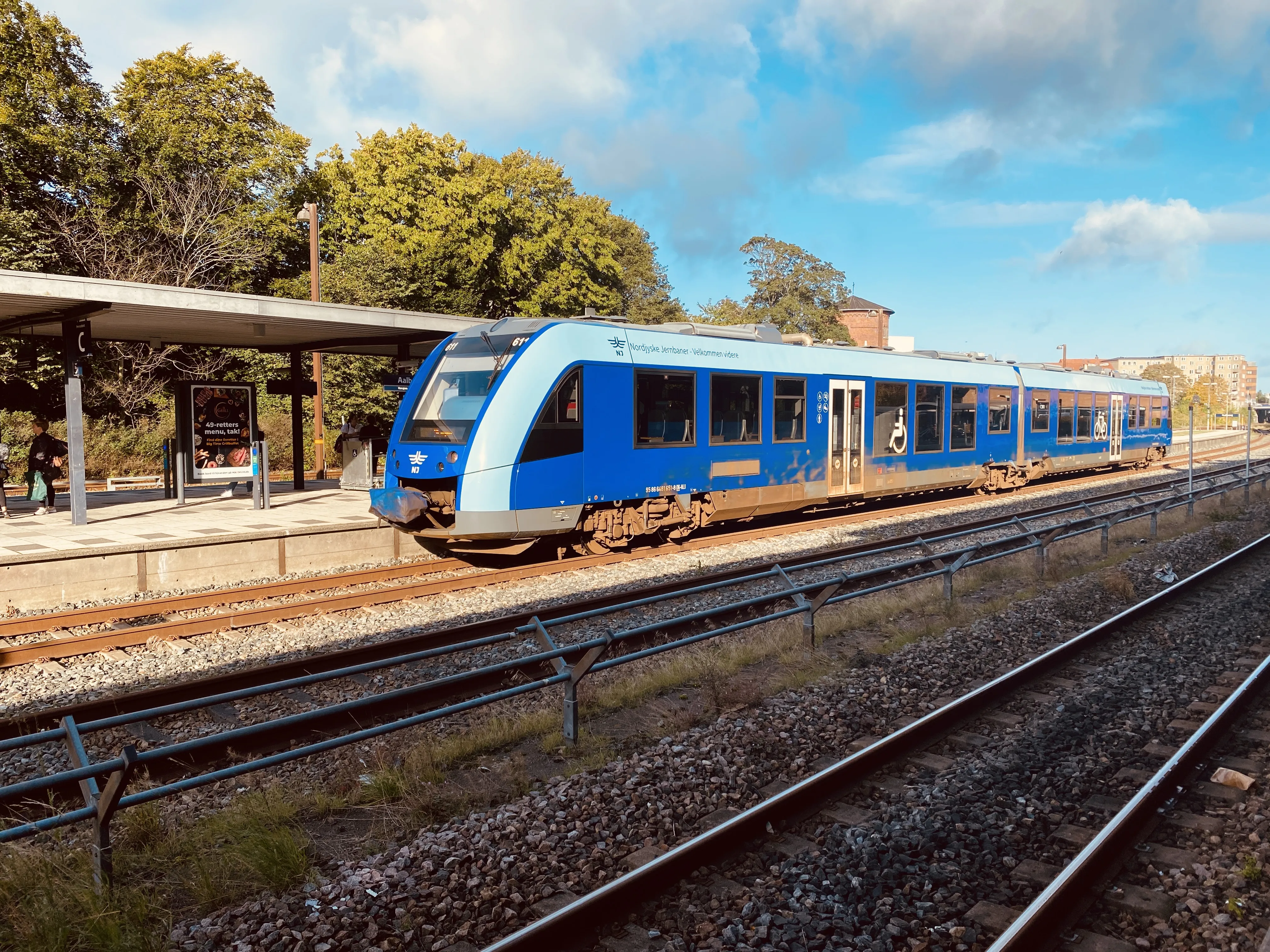 Billede af NJJ LM 611 fotograferet ud for Aalborg Station.