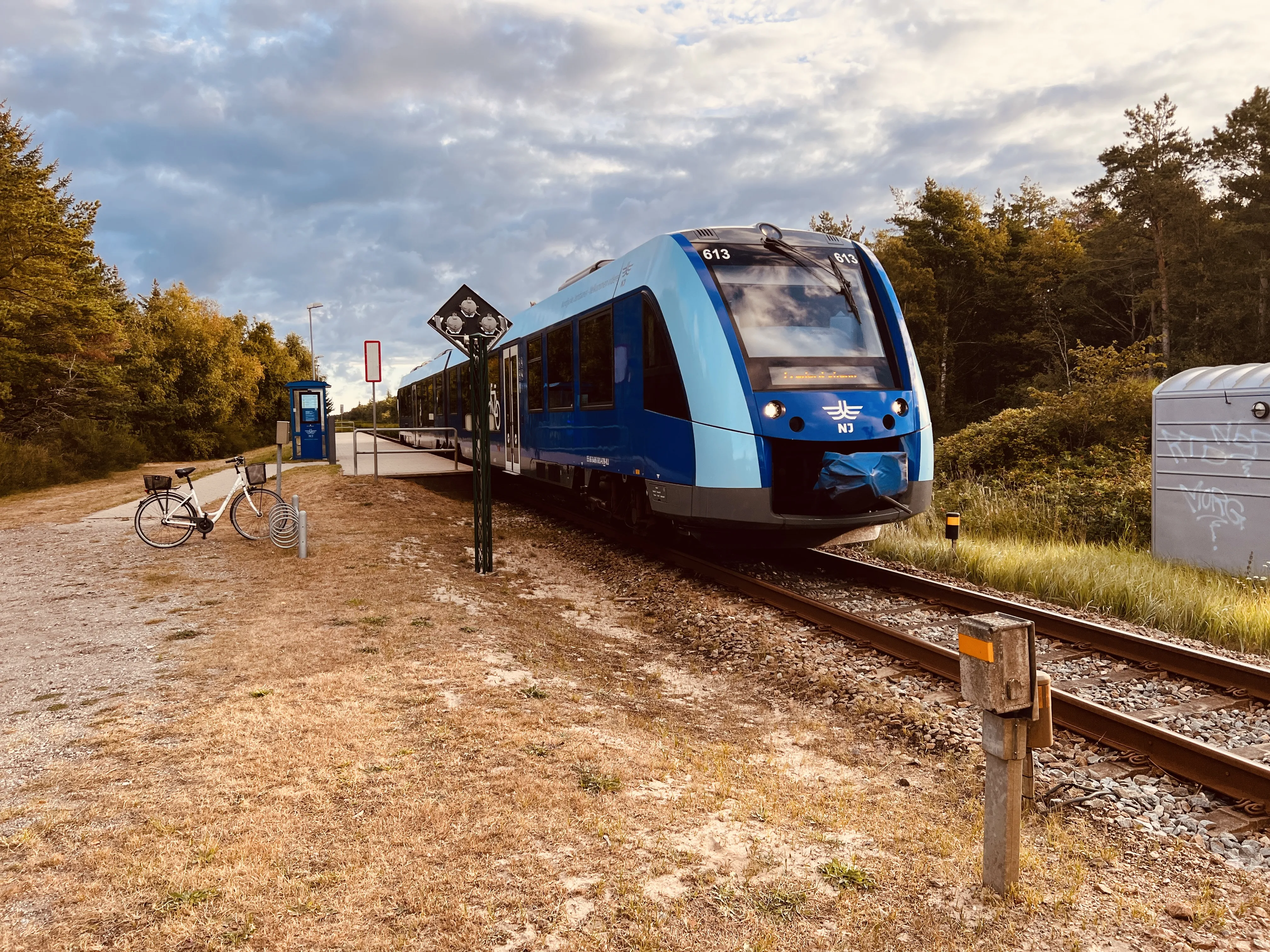 Billede af NJJ LM 613 fotograferet ud for Bunken Trinbræt.