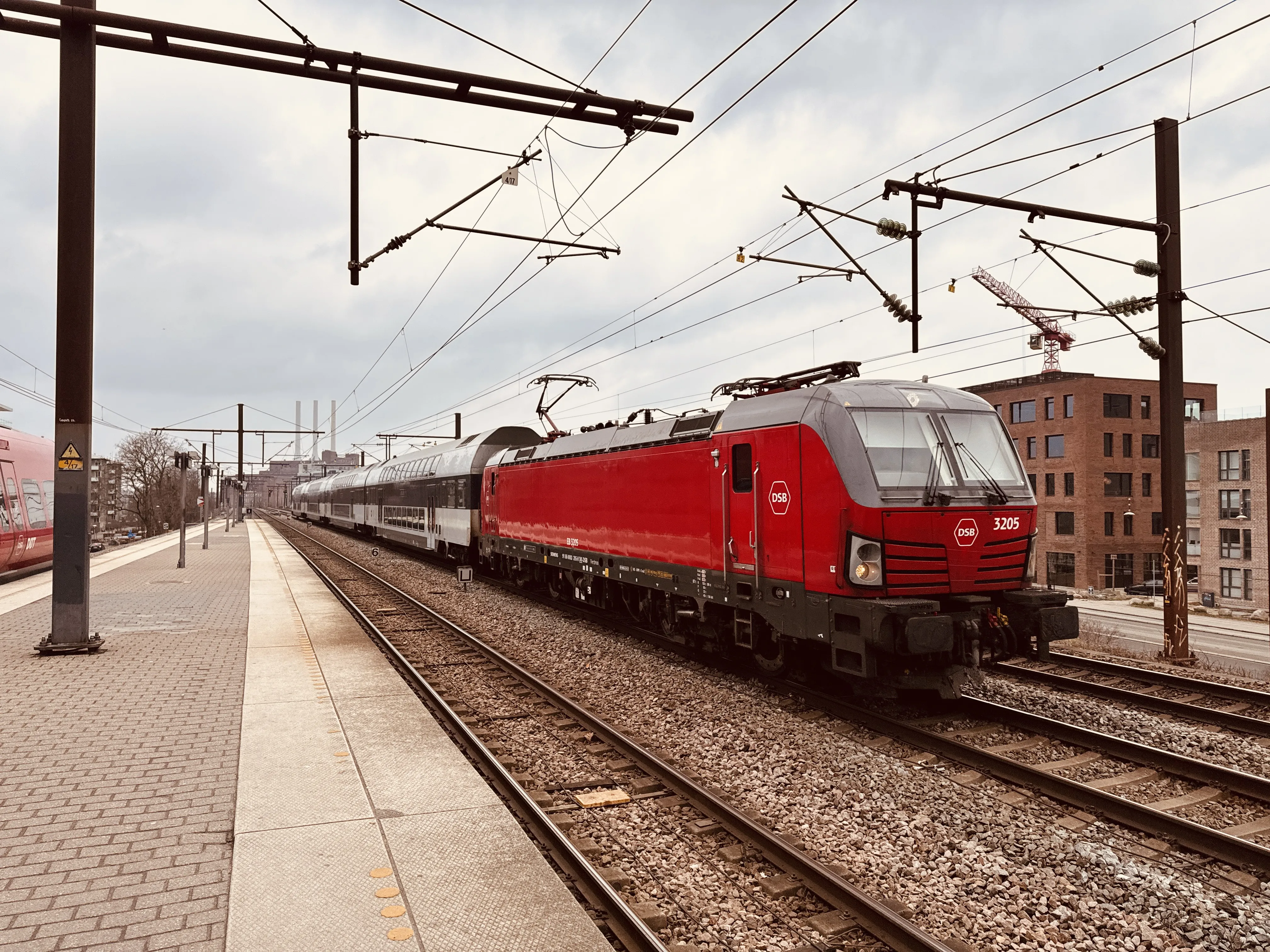 Billede af DSB EB 3205 fotograferet ud for Nordhavn S-togstrinbræt.