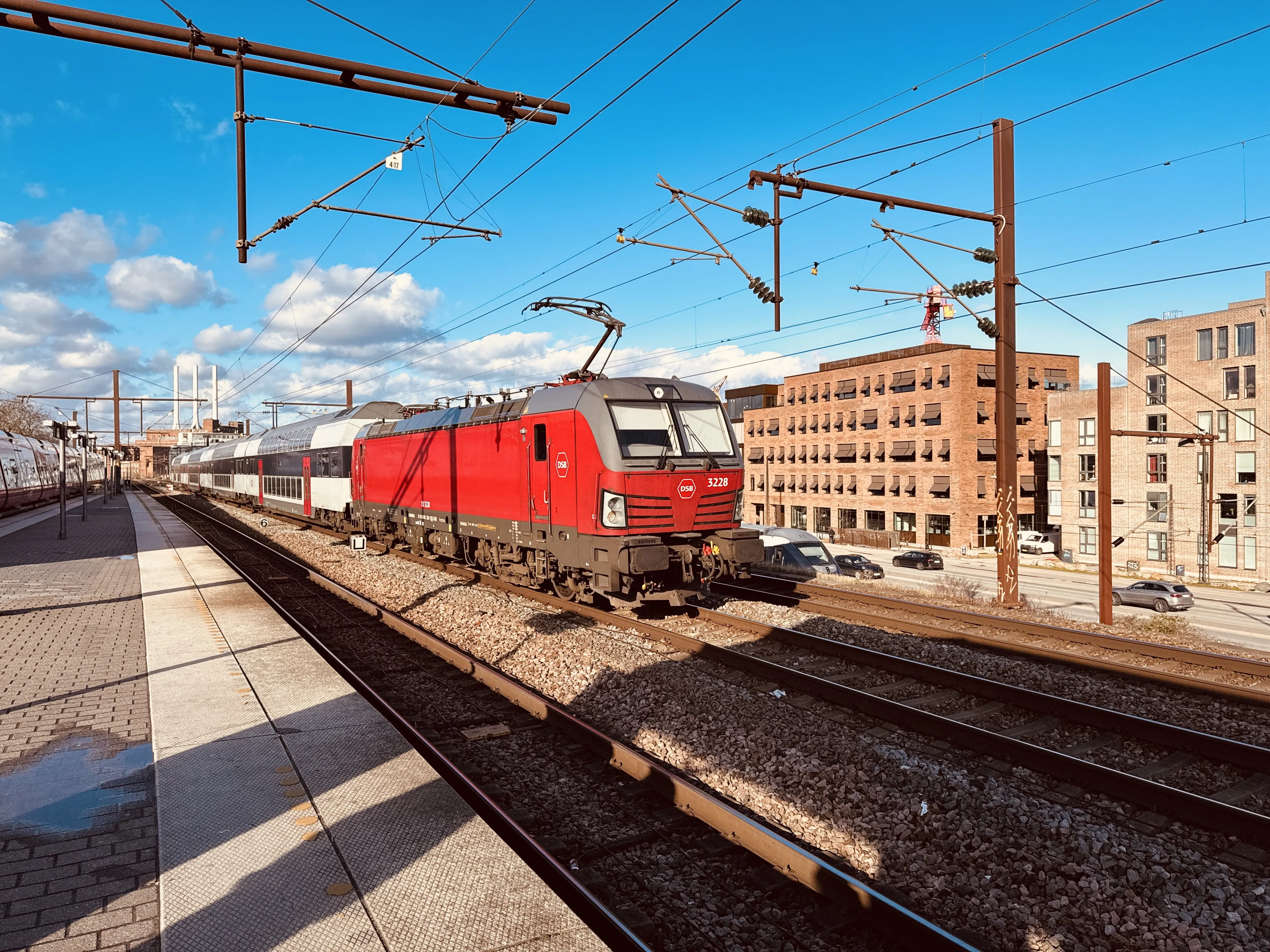 Billede af DSB EB 3228 fotograferet ud for Nordhavn S-togstrinbræt.