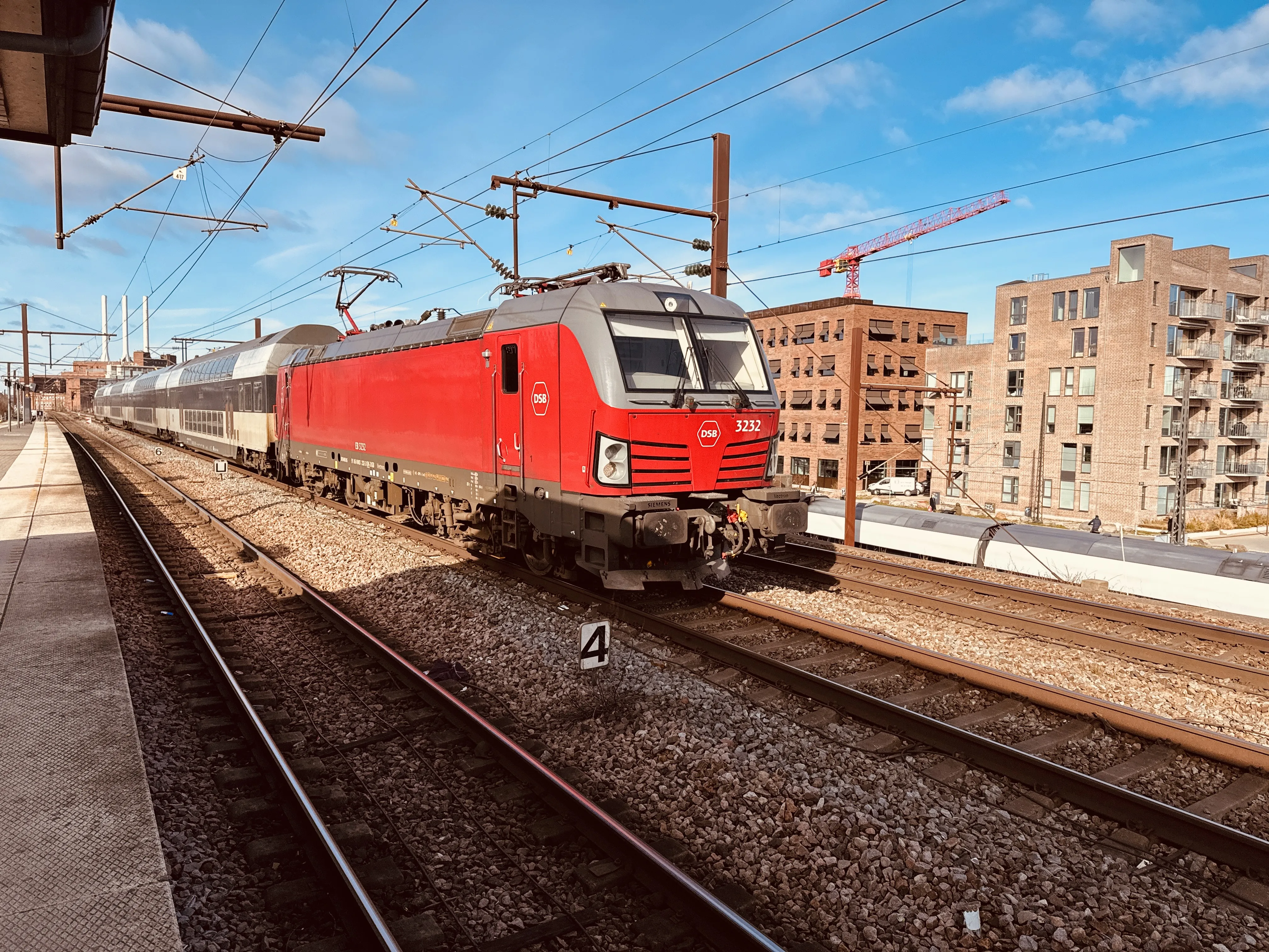Billede af DSB EB 3232 fotograferet ud for Nordhavn S-togstrinbræt.
