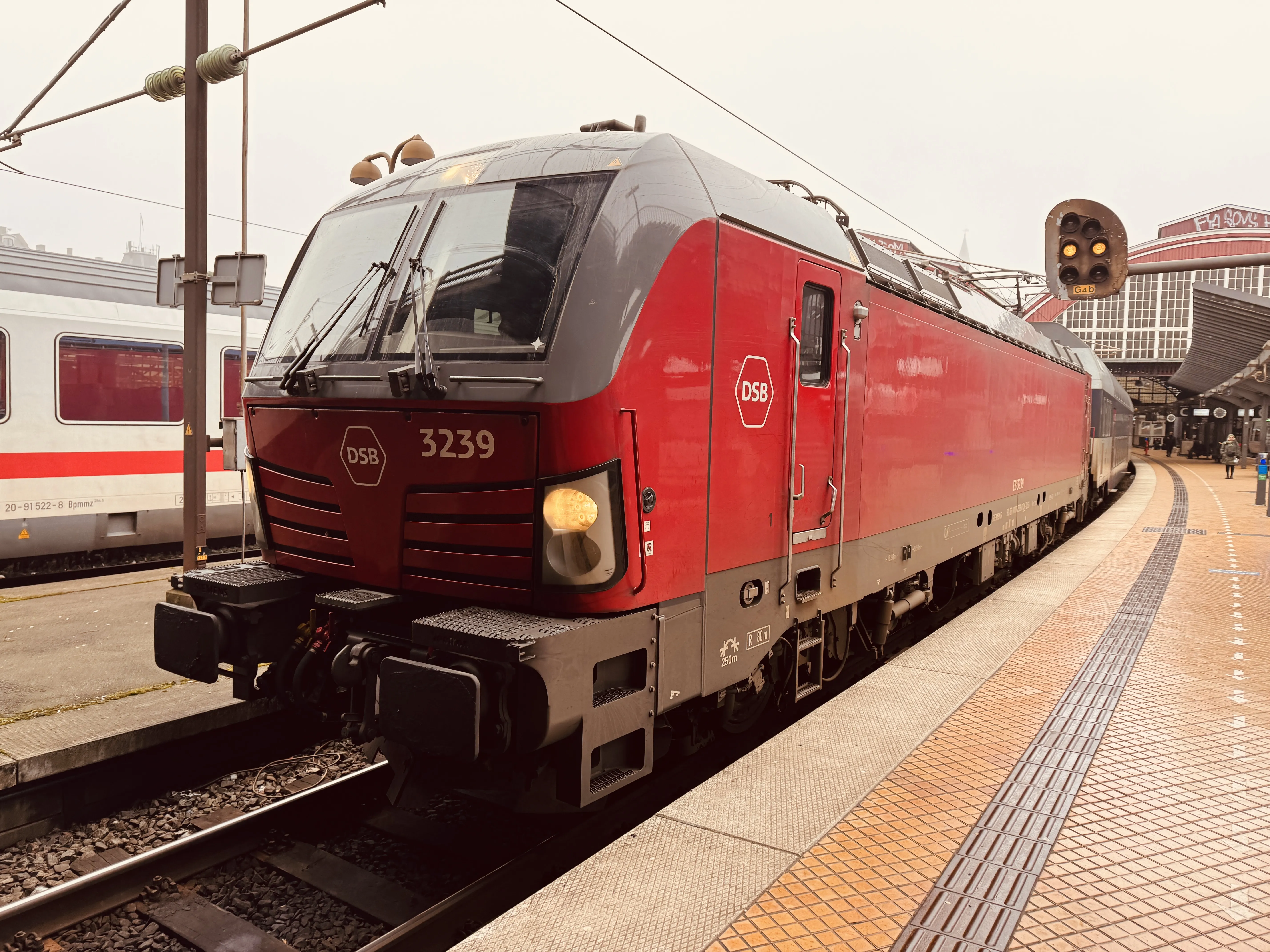 Billede af DSB EB 3239 fotograferet ud for København Hovedbanegård.