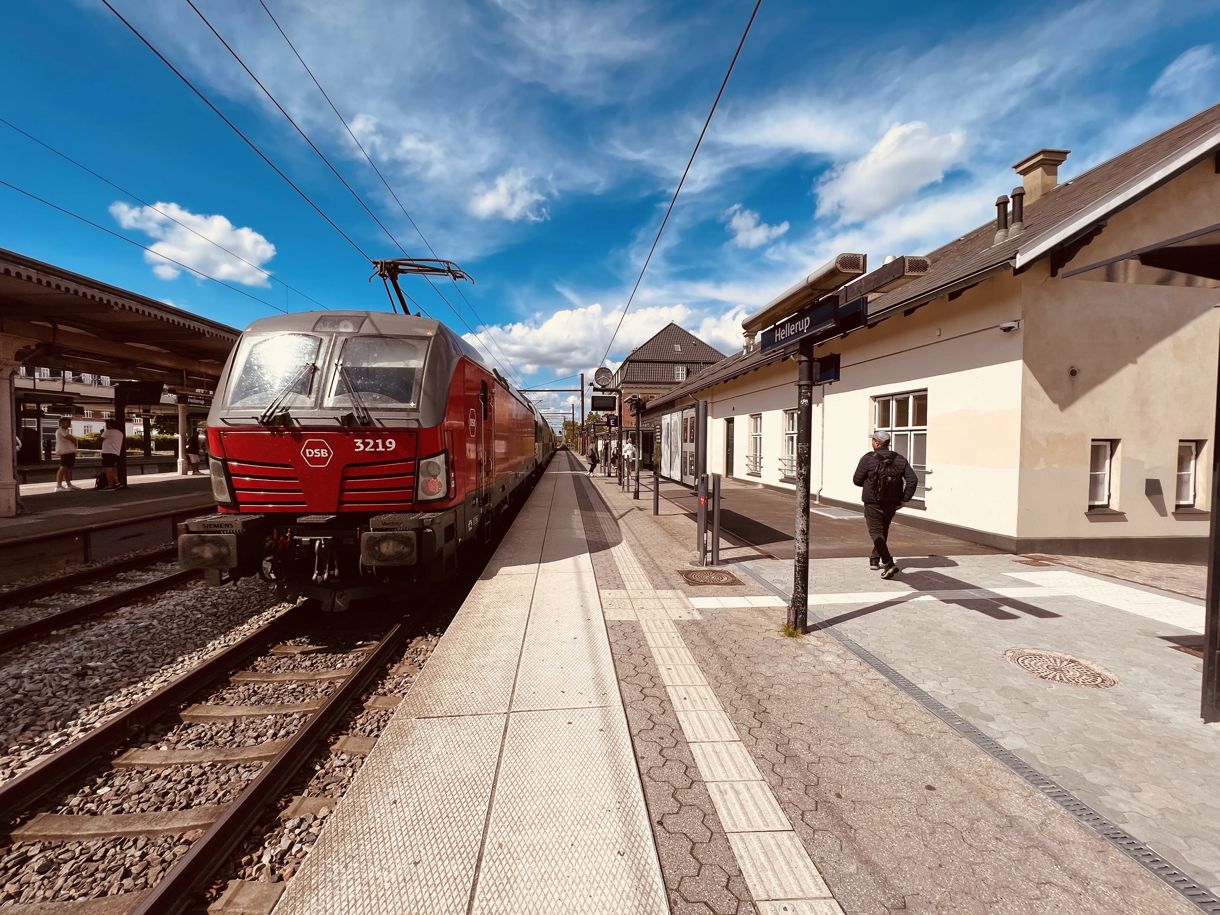 Billede af DSB EB 3219 fotograferet ud for Hellerup Station.