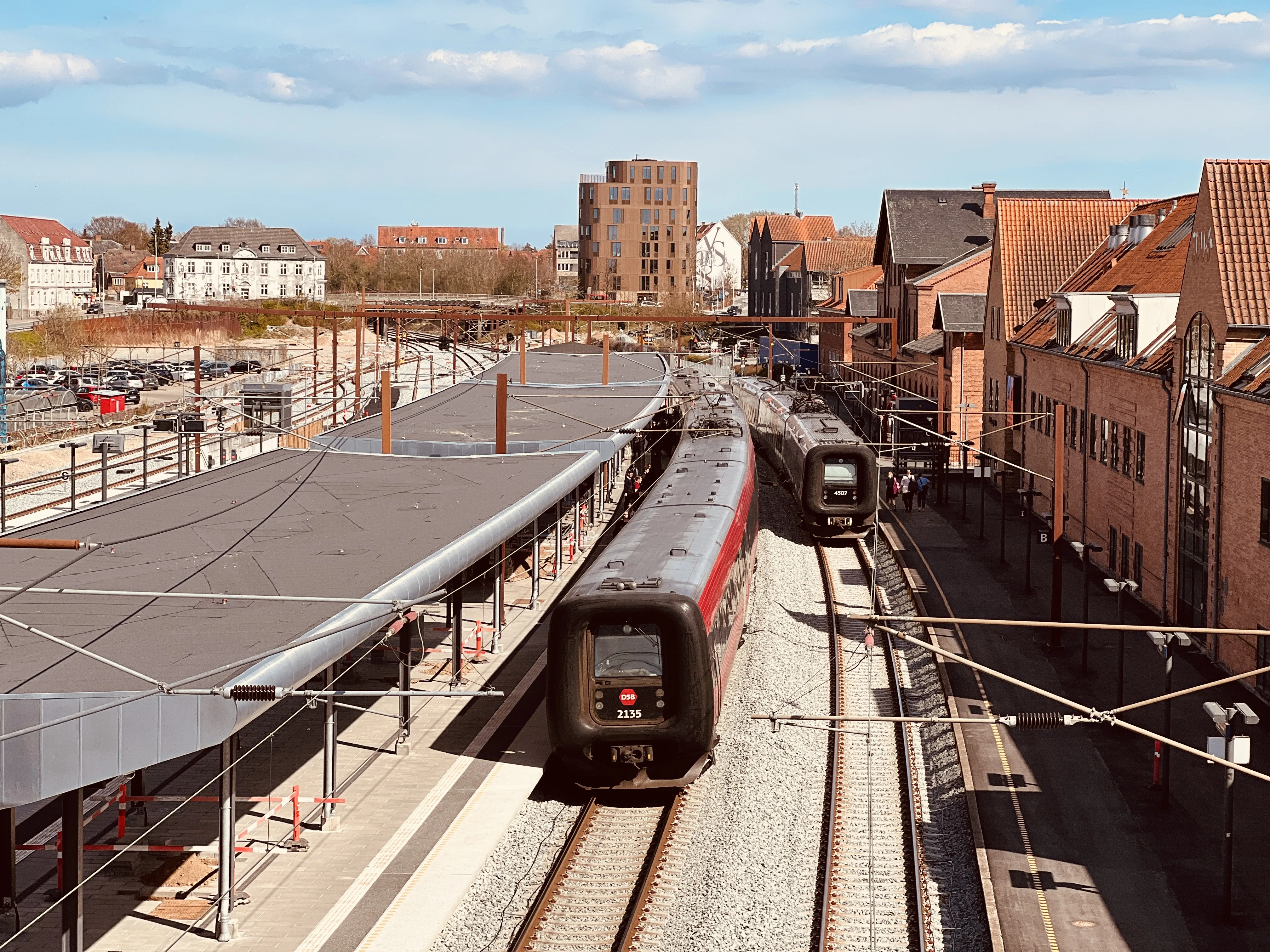 Billede af DSB ER 2035 fotograferet ud for Slagelse Station.