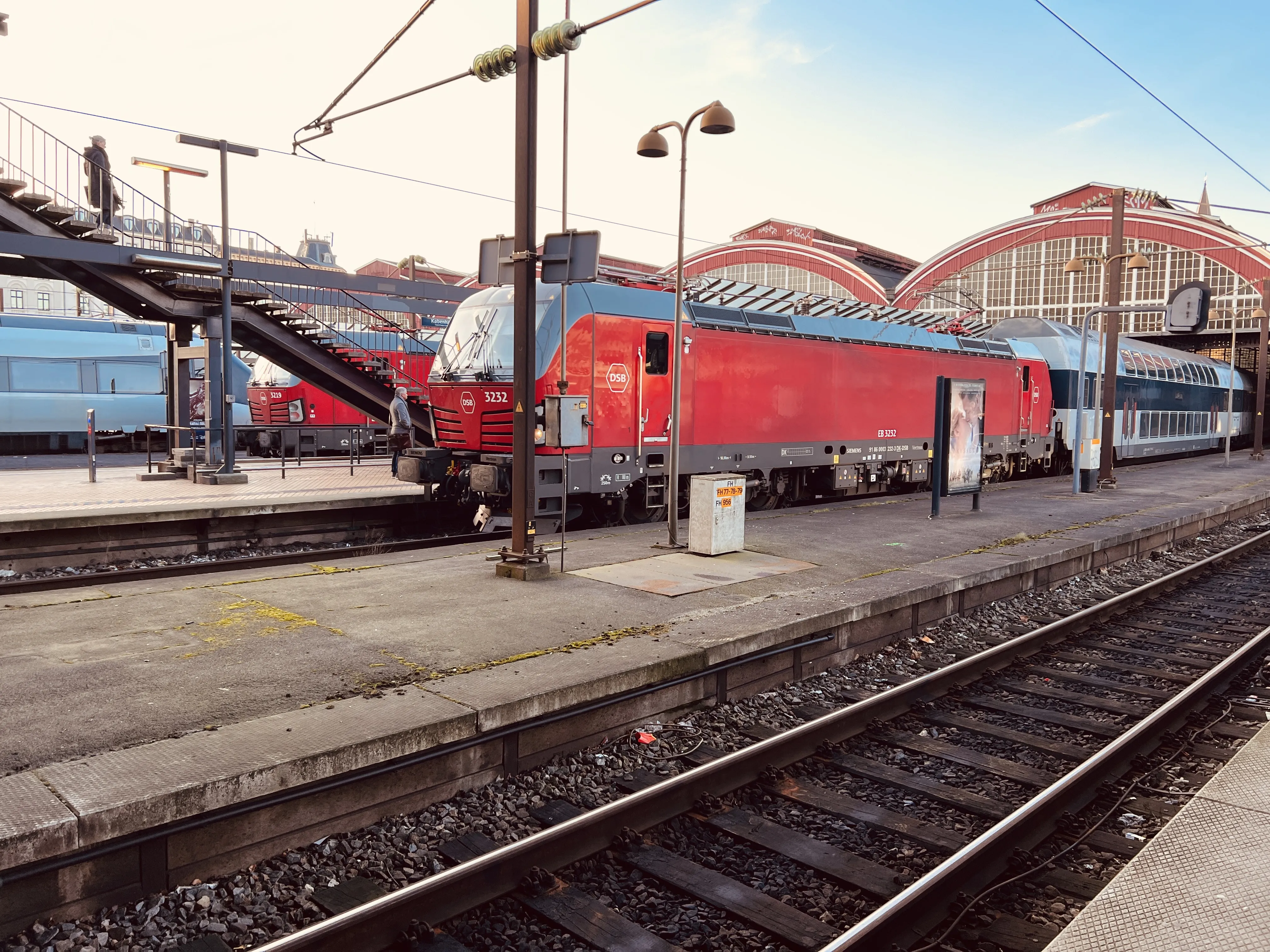 Billede af DSB EB 3232 fotograferet ud for København Hovedbanegård.