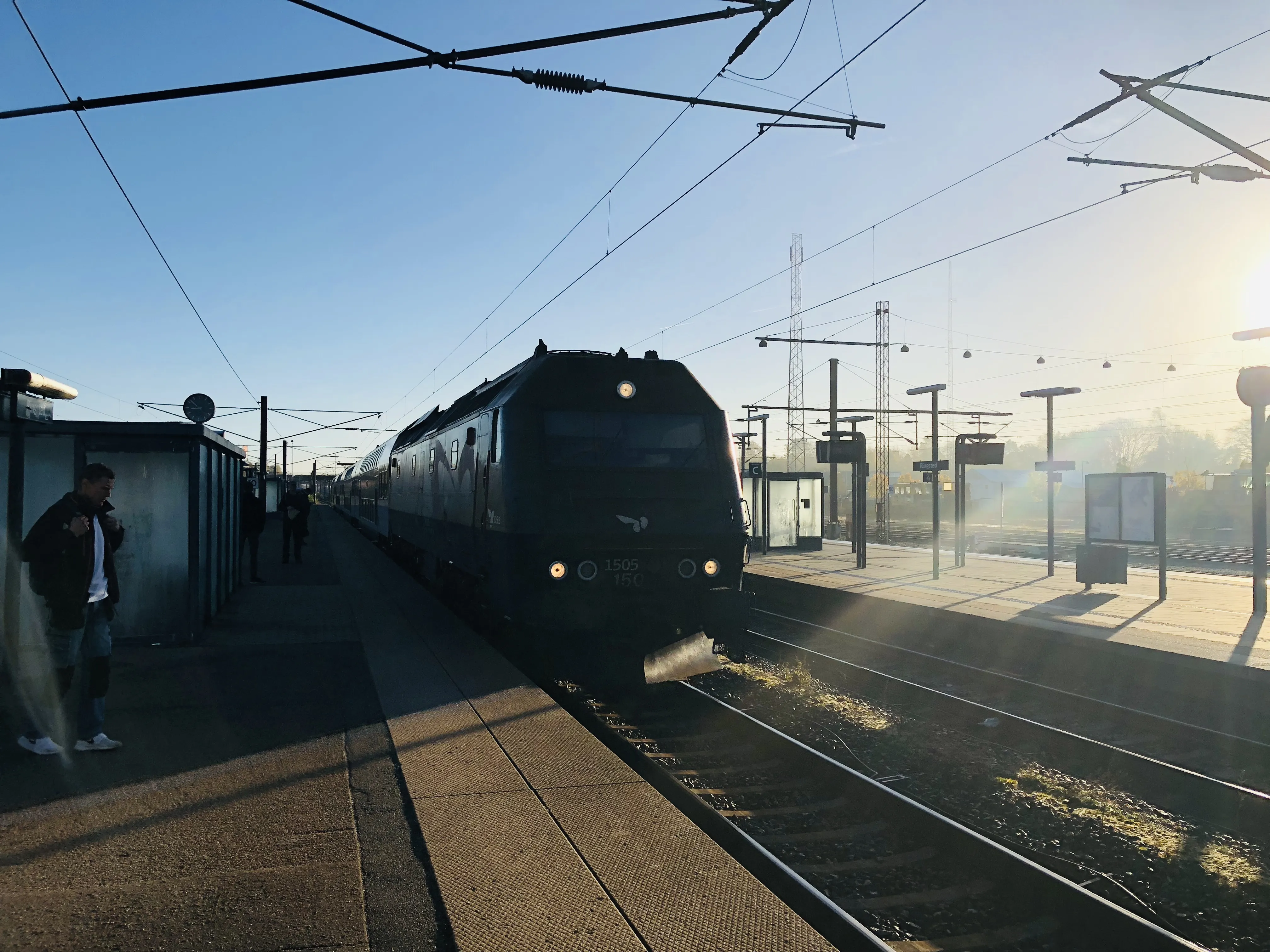 Billede af DSB ME 1505 fotograferet ud for Ringsted Station.